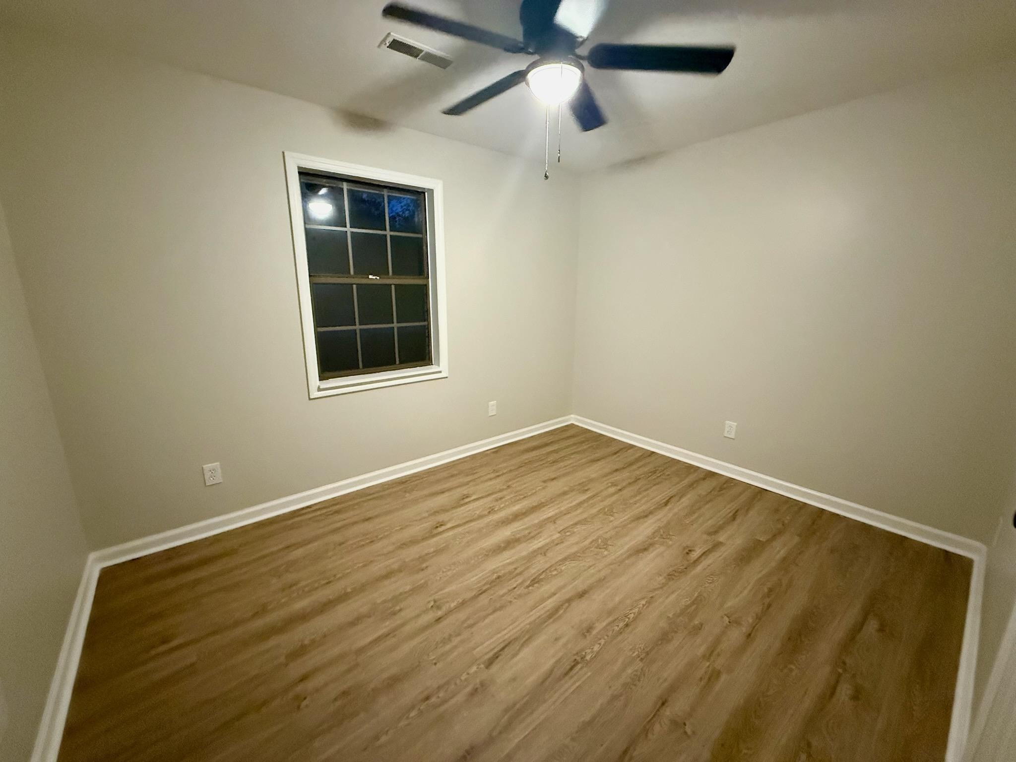 108 N Forest Dr, Killen, AL 35645 — photo 2