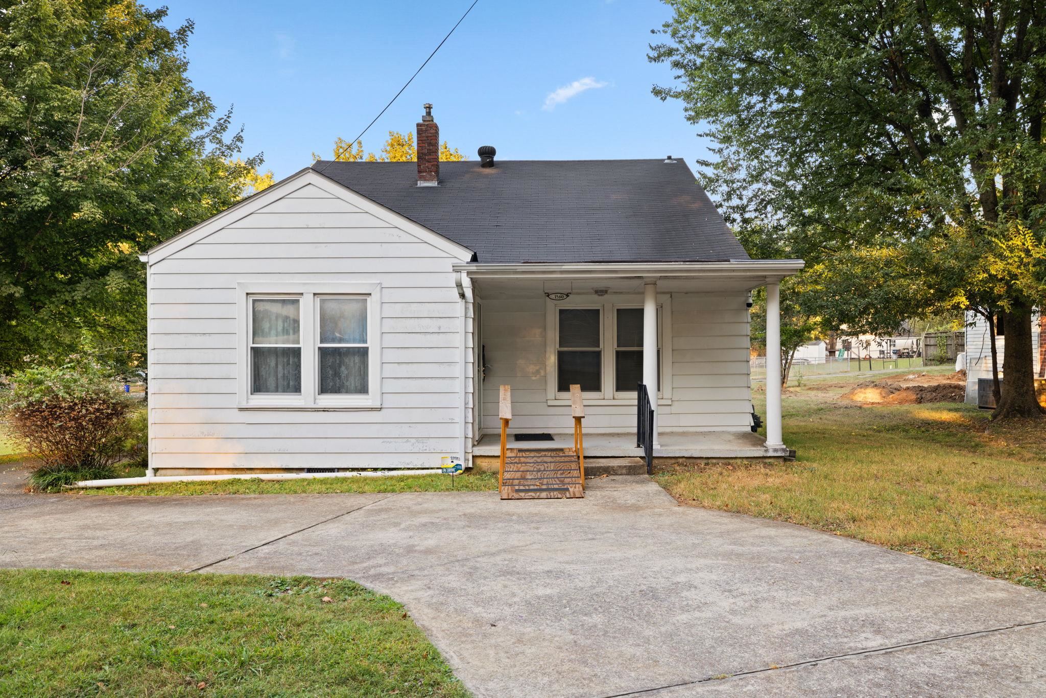 1560 Sherrod Ave, Florence, AL 35630 — photo 1