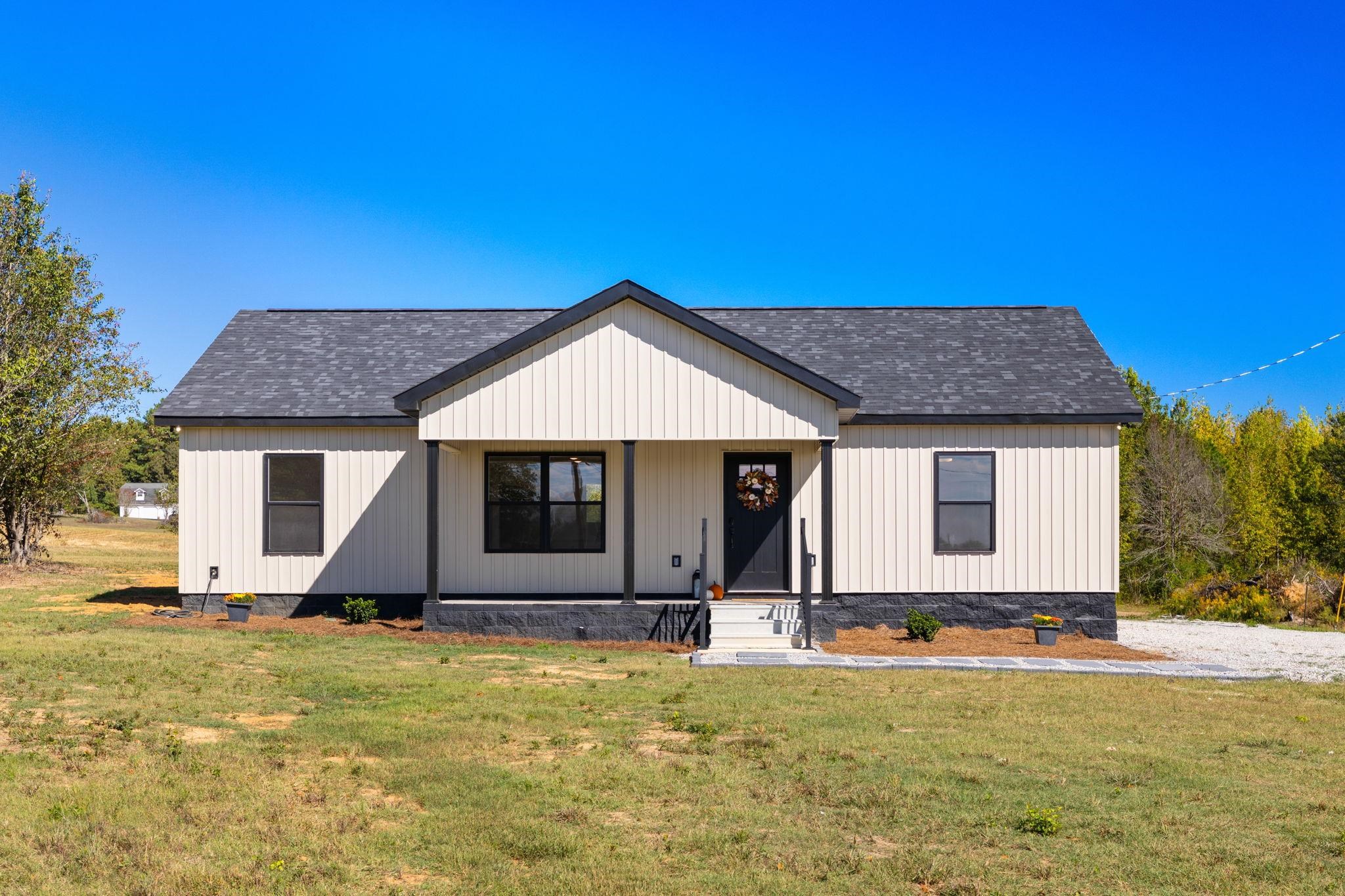 667 Co Rd 106, Florence, AL 35633 — photo 1