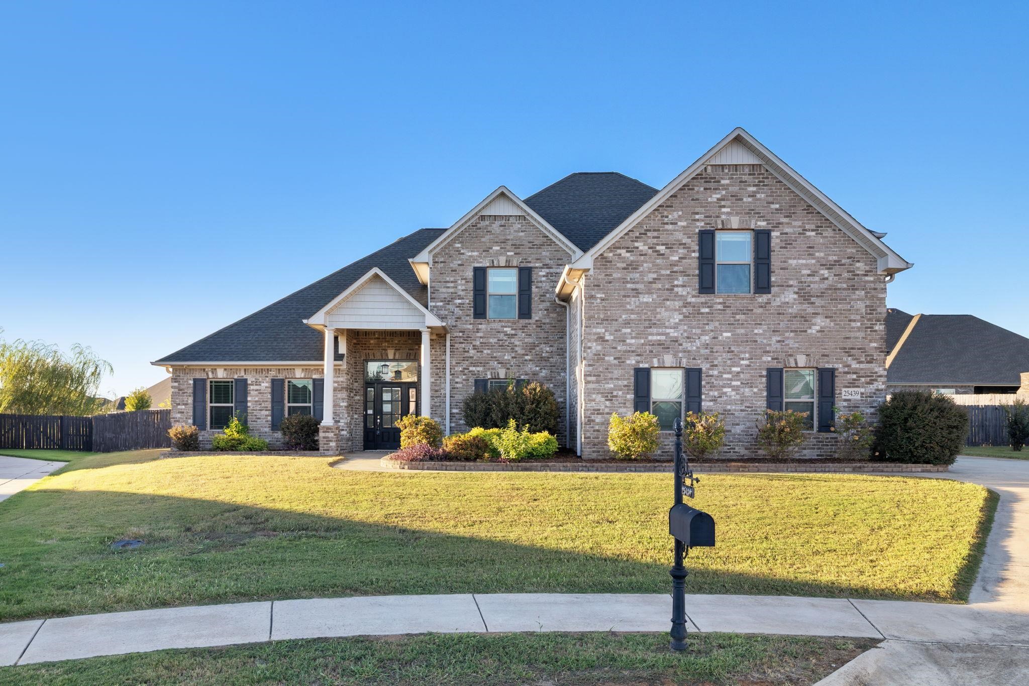 25439 Nottingham Dr, Athens, AL 35613 — photo 2