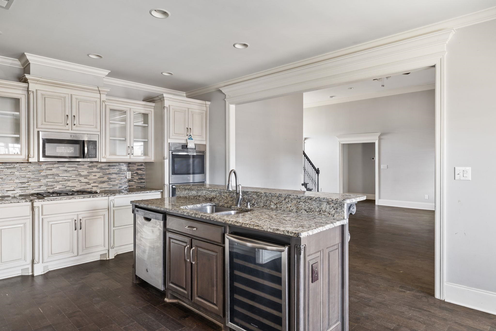 25439 Nottingham Dr, Athens, AL 35613 — photo 9