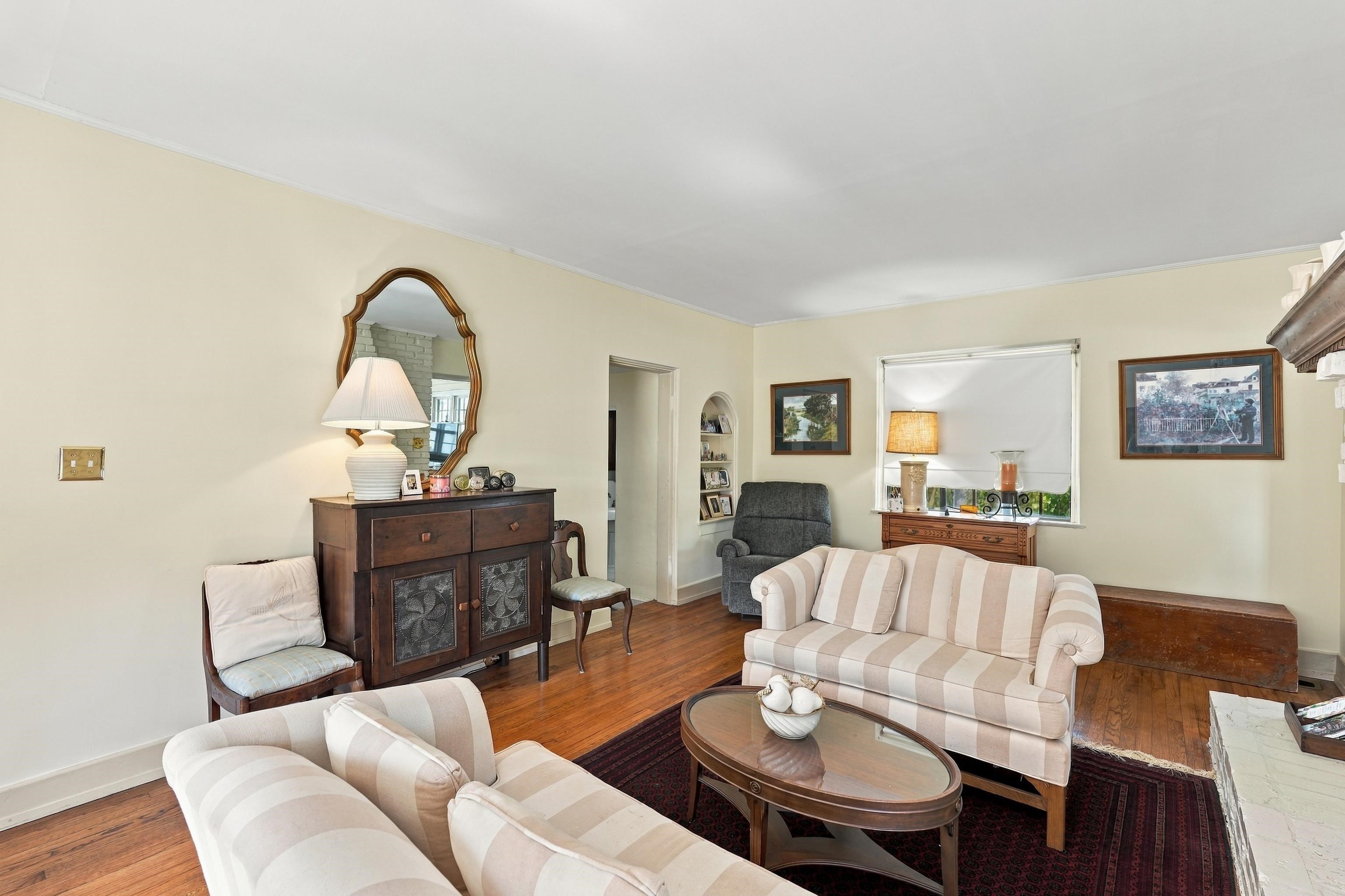 300 Woodland Rd, Florence, AL 35630 — photo 5