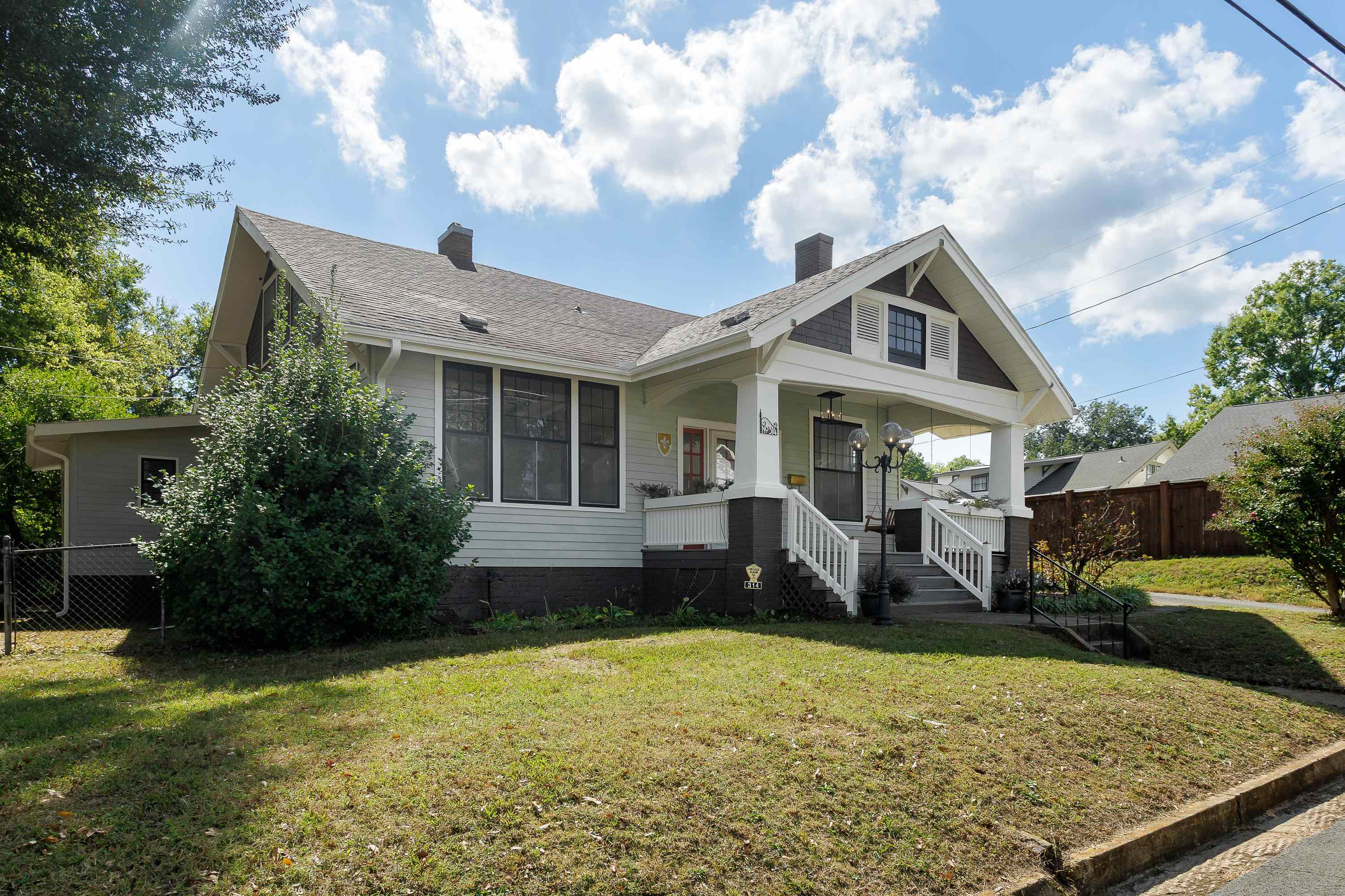 314 E Hawthorne St, Florence, AL 35630 — photo 2