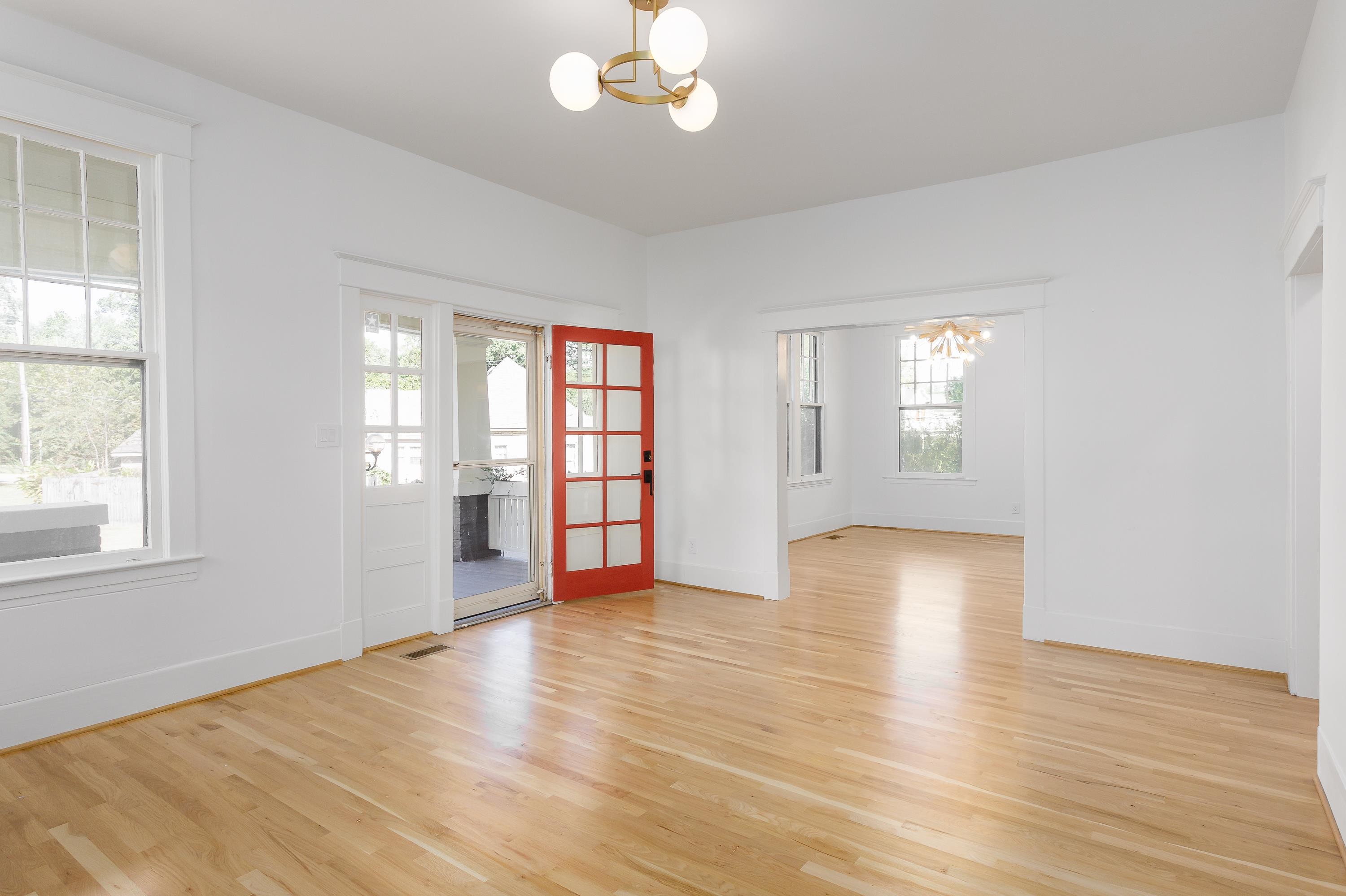 314 E Hawthorne St, Florence, AL 35630 — photo 7