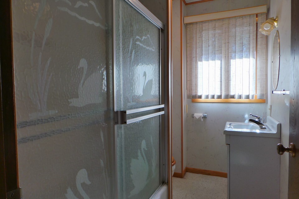 1338 S EIGHTH STREET, Medford, Wisconsin 54451, ,Commercial/industrial,For Sale,1338 S EIGHTH STREET,21807997