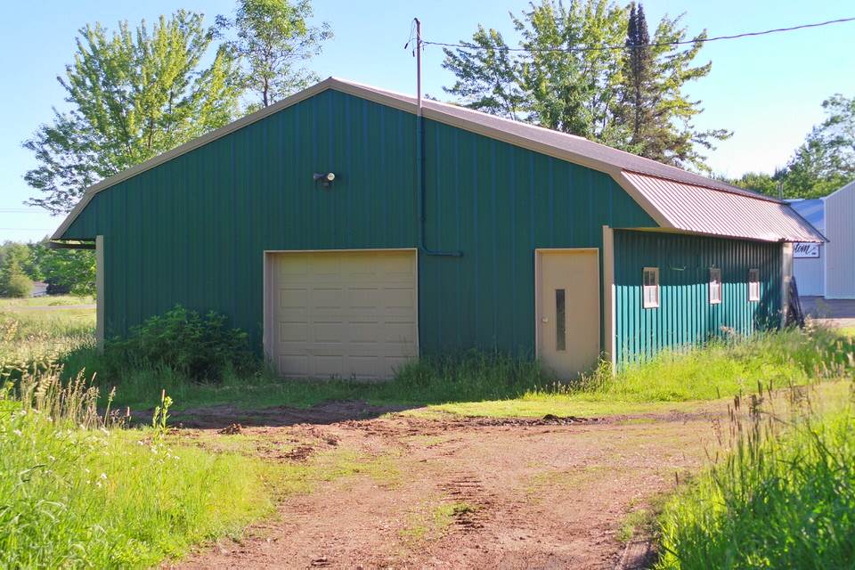1338 S EIGHTH STREET, Medford, Wisconsin 54451, ,Commercial/industrial,For Sale,1338 S EIGHTH STREET,21807997