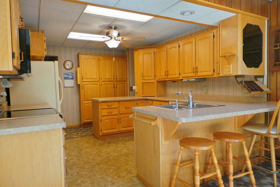 1338 S EIGHTH STREET, Medford, Wisconsin 54451, ,Commercial/industrial,For Sale,1338 S EIGHTH STREET,21807997