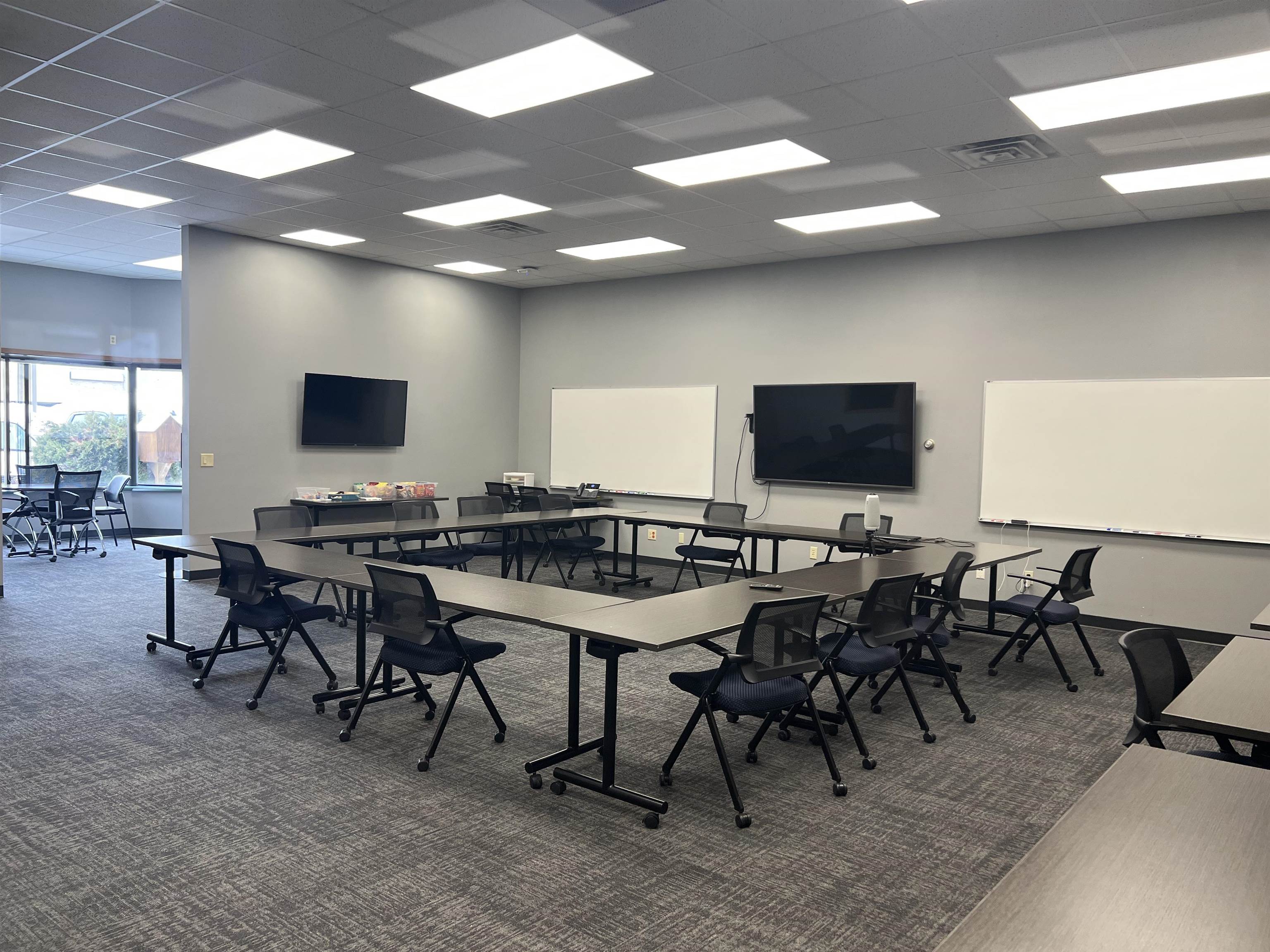 1699 SCHOFIELD AVENUE, Schofield, Wisconsin 54476, ,Commercial/industrial,For Rent,1699 SCHOFIELD AVENUE,22006495