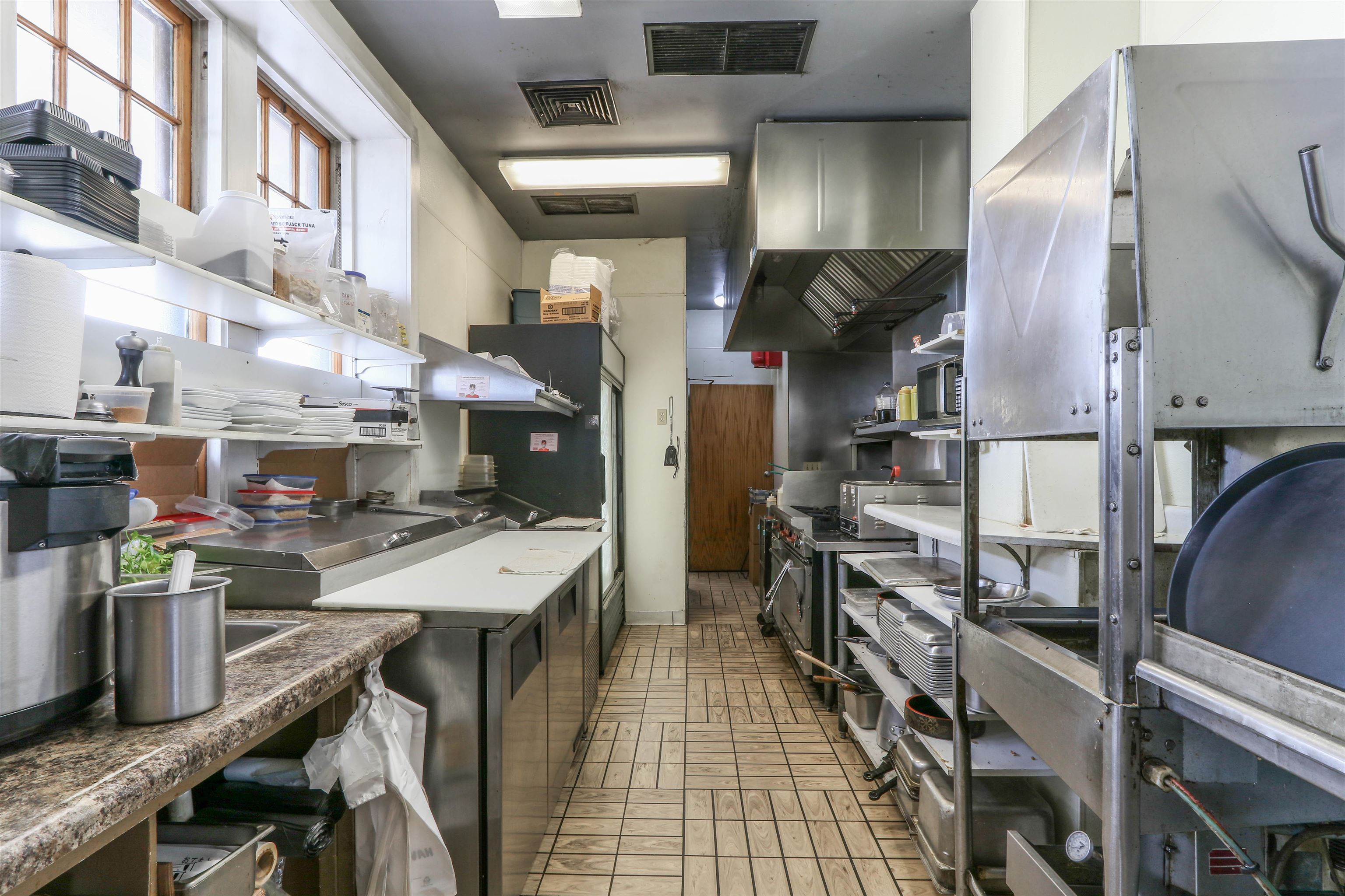 112 E VETERANS PARKWAY, Marshfield, Wisconsin 54449, ,Commercial/industrial,For Sale,112 E VETERANS PARKWAY,22202565