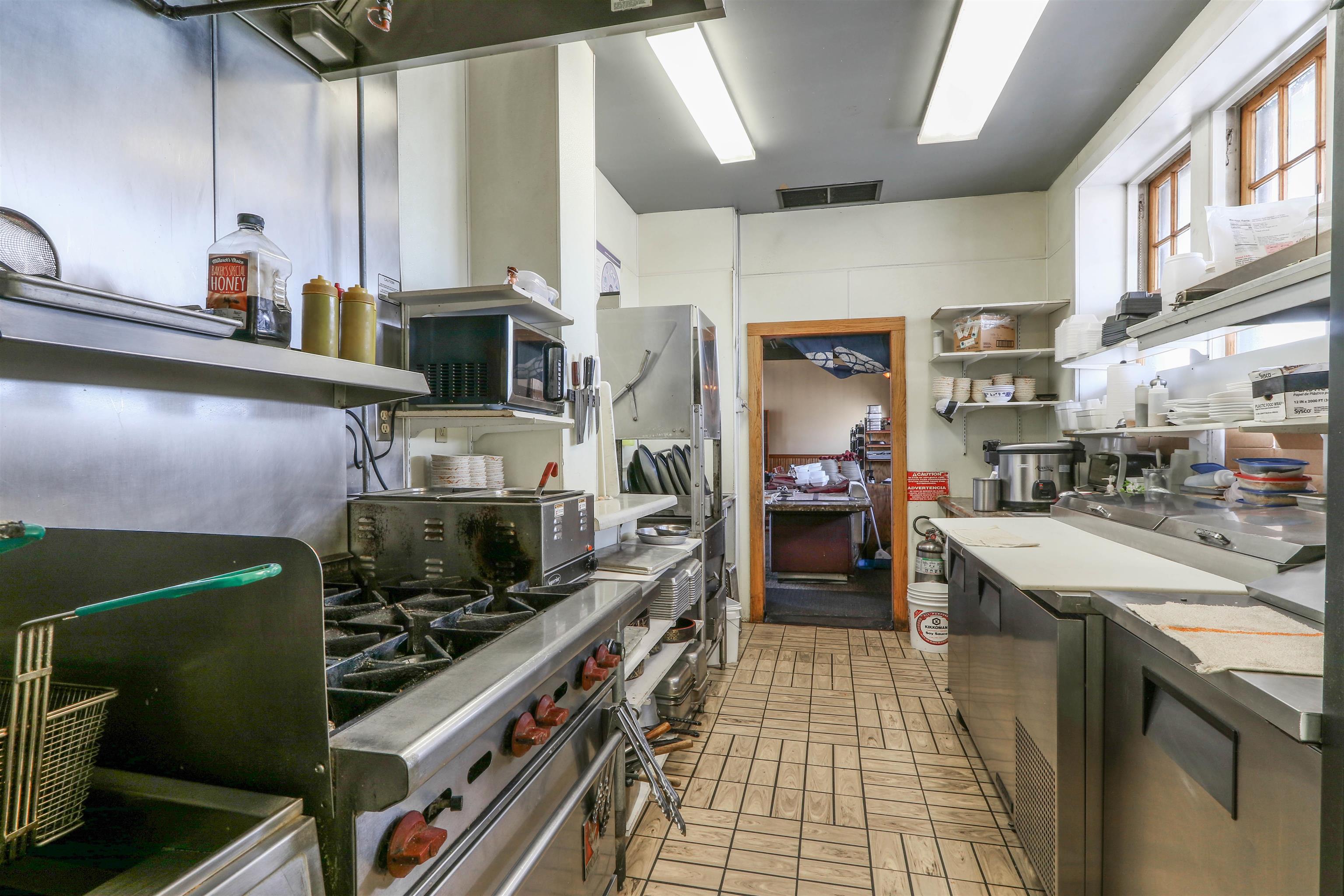 112 E VETERANS PARKWAY, Marshfield, Wisconsin 54449, ,Commercial/industrial,For Sale,112 E VETERANS PARKWAY,22202565