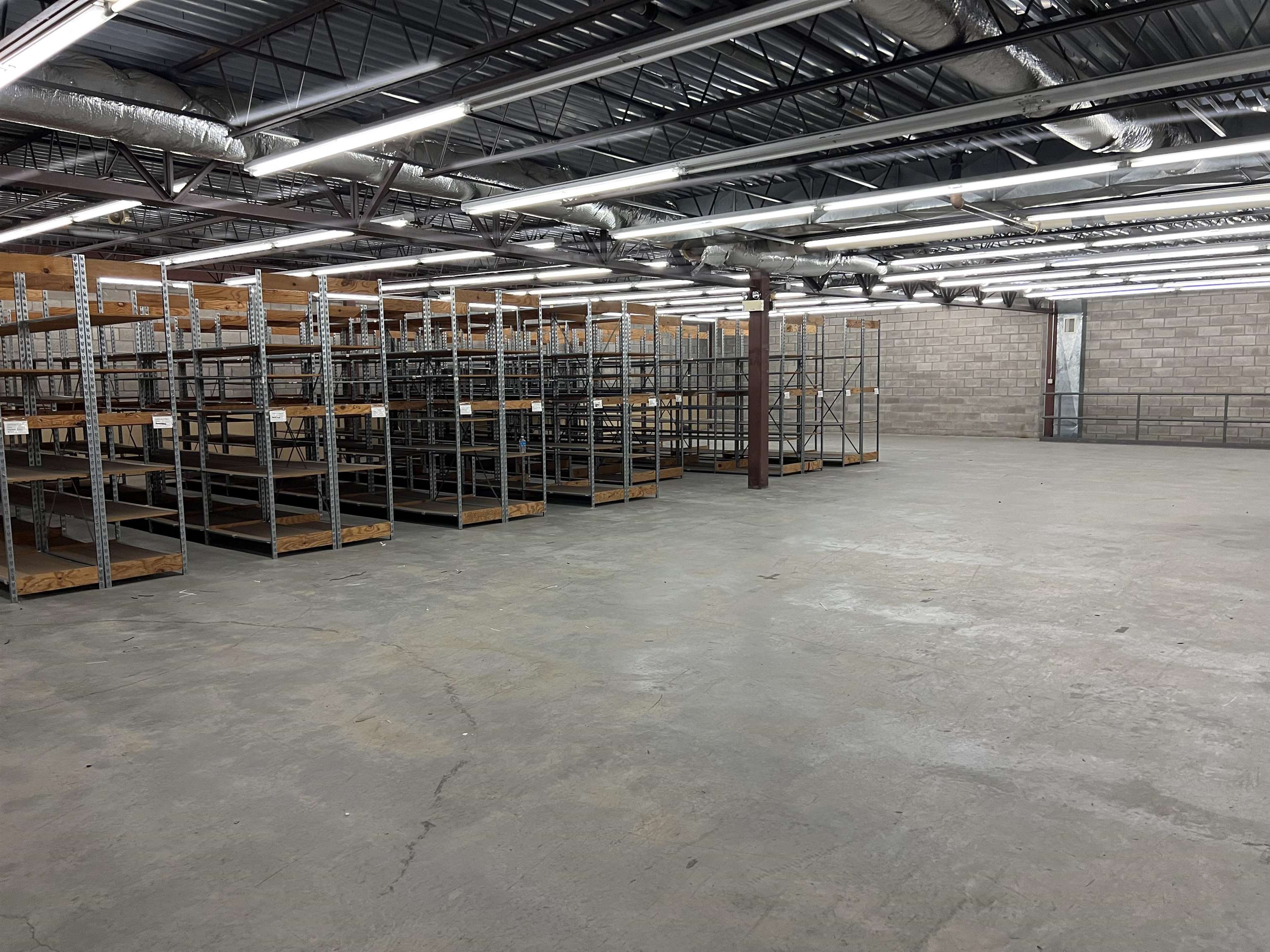 1306 N CENTRAL AVENUE, Marshfield, Wisconsin 54449, ,Commercial/industrial,For Rent,1306 N CENTRAL AVENUE,22230675