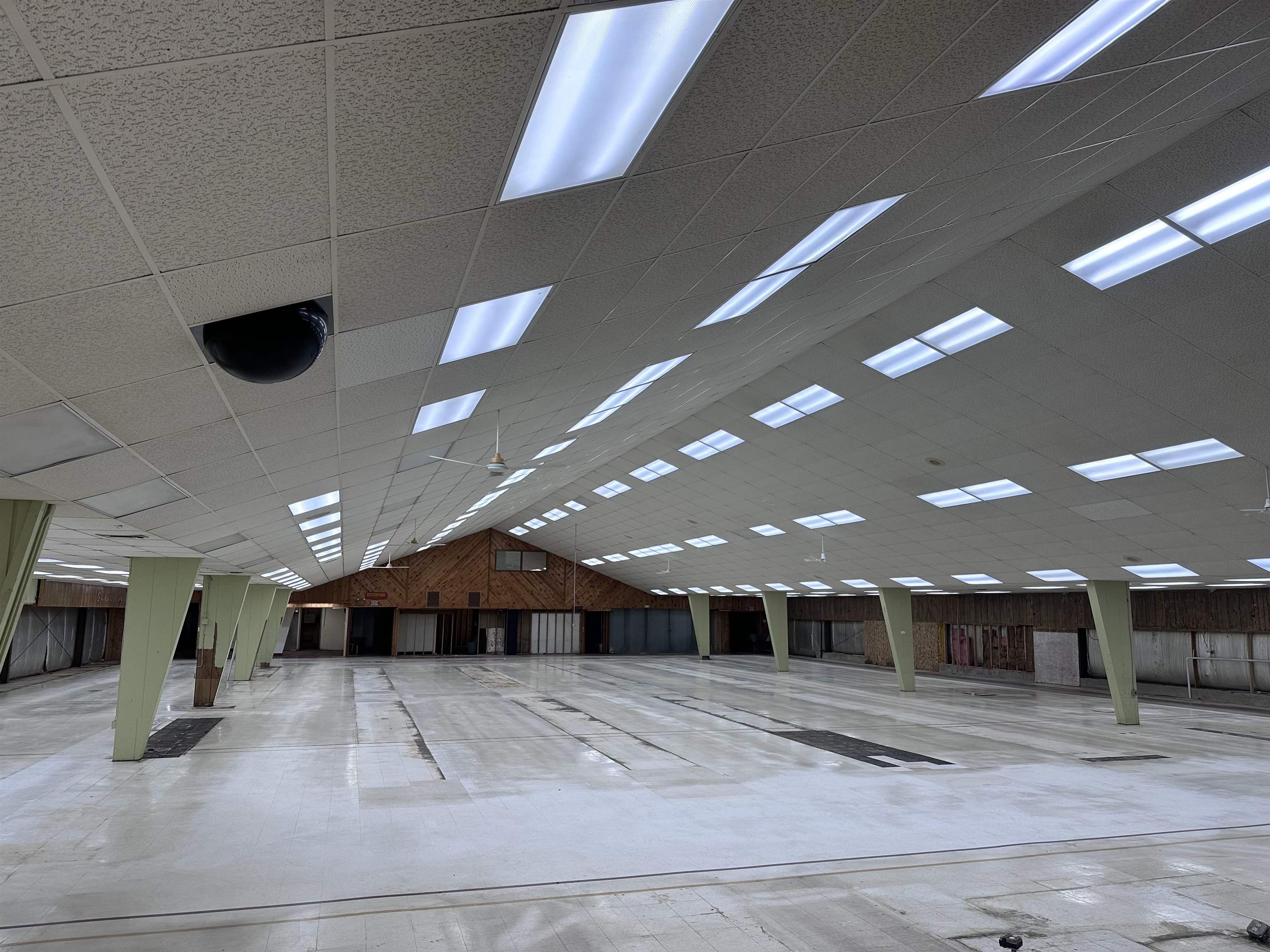 990 N 4TH STREET, Tomahawk, Wisconsin 54487, ,Commercial/industrial,For Rent,990 N 4TH STREET,22235470