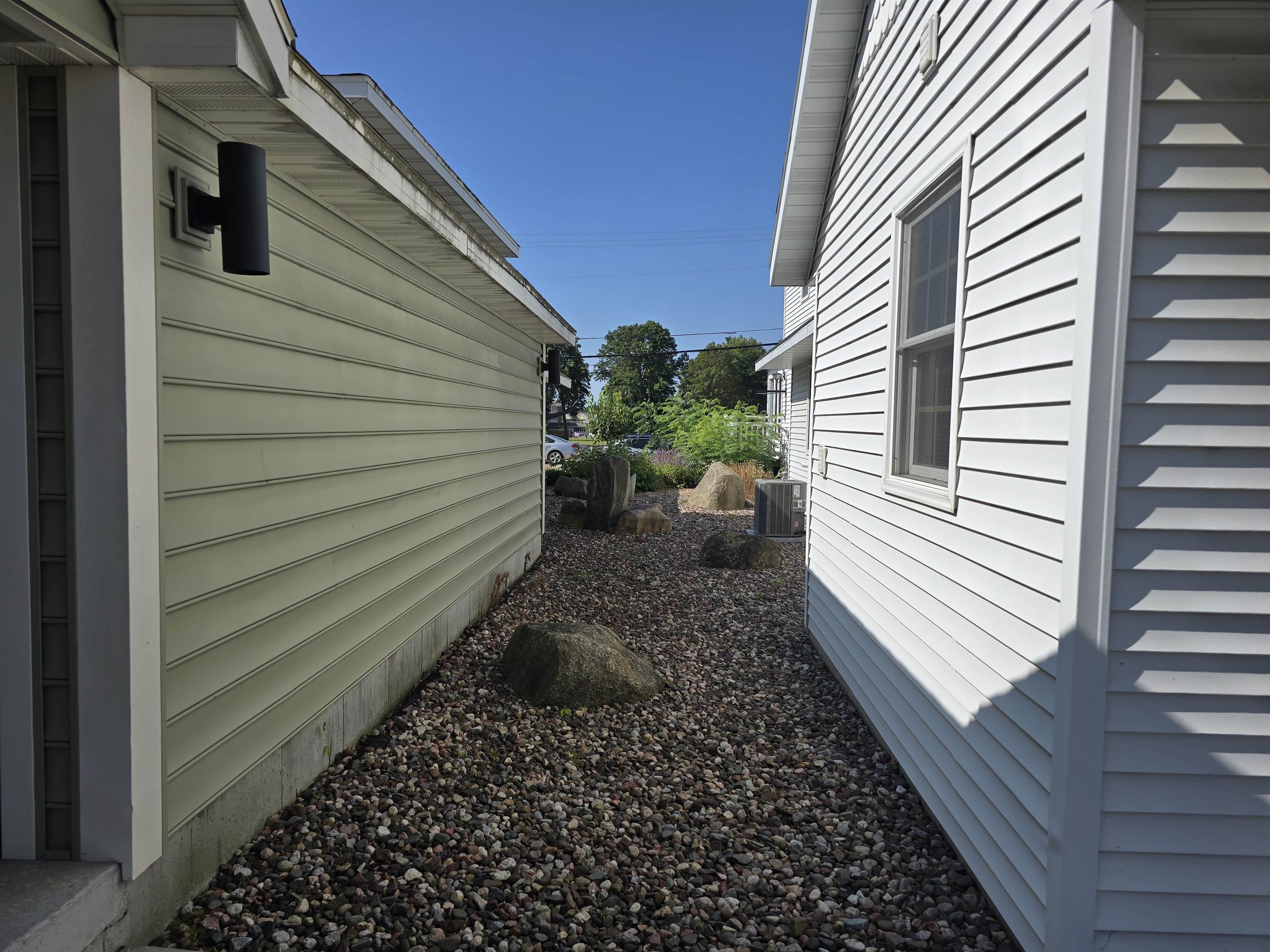 113 W 6TH STREET, Marshfield, Wisconsin 54449, ,Commercial/industrial,For Sale,113 W 6TH STREET,22403877