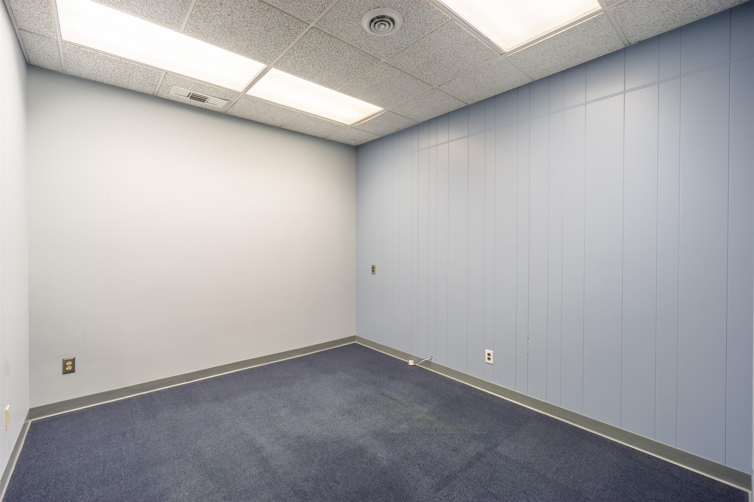 1818 GRAND AVENUE, Wausau, Wisconsin 54403, ,Commercial/industrial,For Sale,1818 GRAND AVENUE,22404127