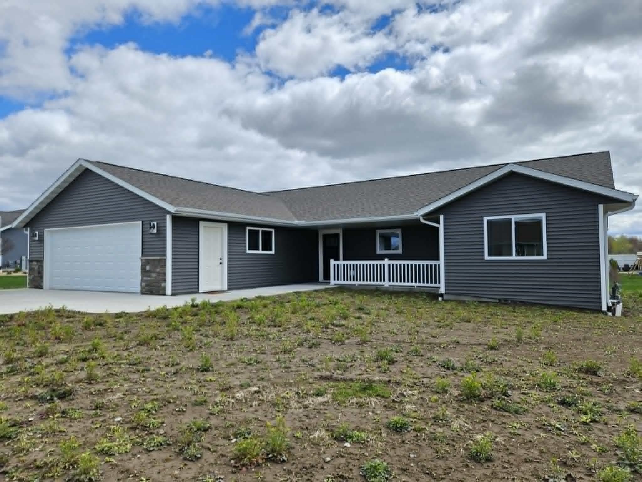 118311 SUNSET RIDGE DRIVE, Stratford, Wisconsin 54484, 4 Bedrooms Bedrooms, ,2 BathroomsBathrooms,Residential,For Sale,118311 SUNSET RIDGE DRIVE,22500172