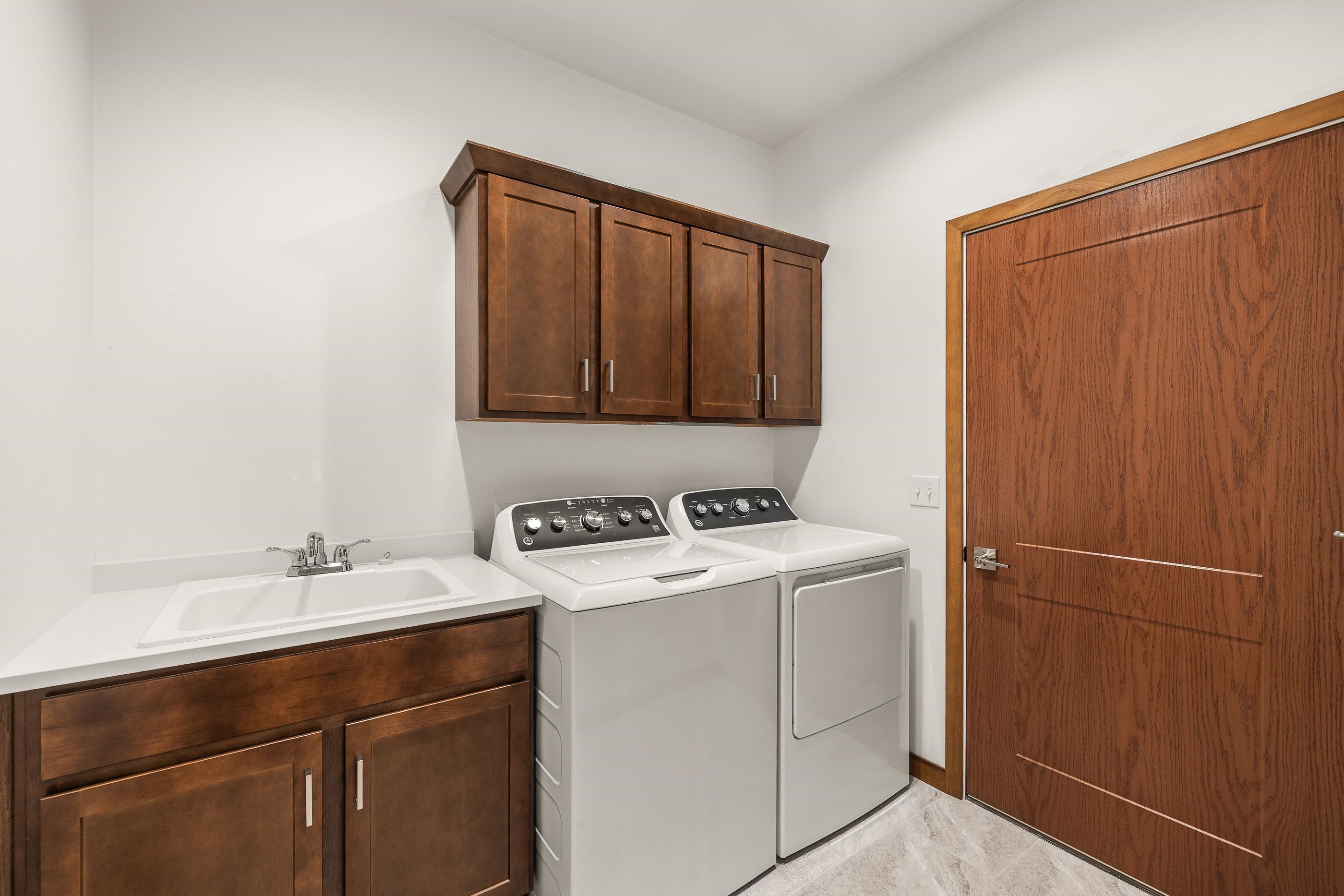 1403 SKYLINE DRIVE, Stevens Point, Wisconsin 54482, 3 Bedrooms Bedrooms, ,2 BathroomsBathrooms,Residential,For Sale,1403 SKYLINE DRIVE,22500531