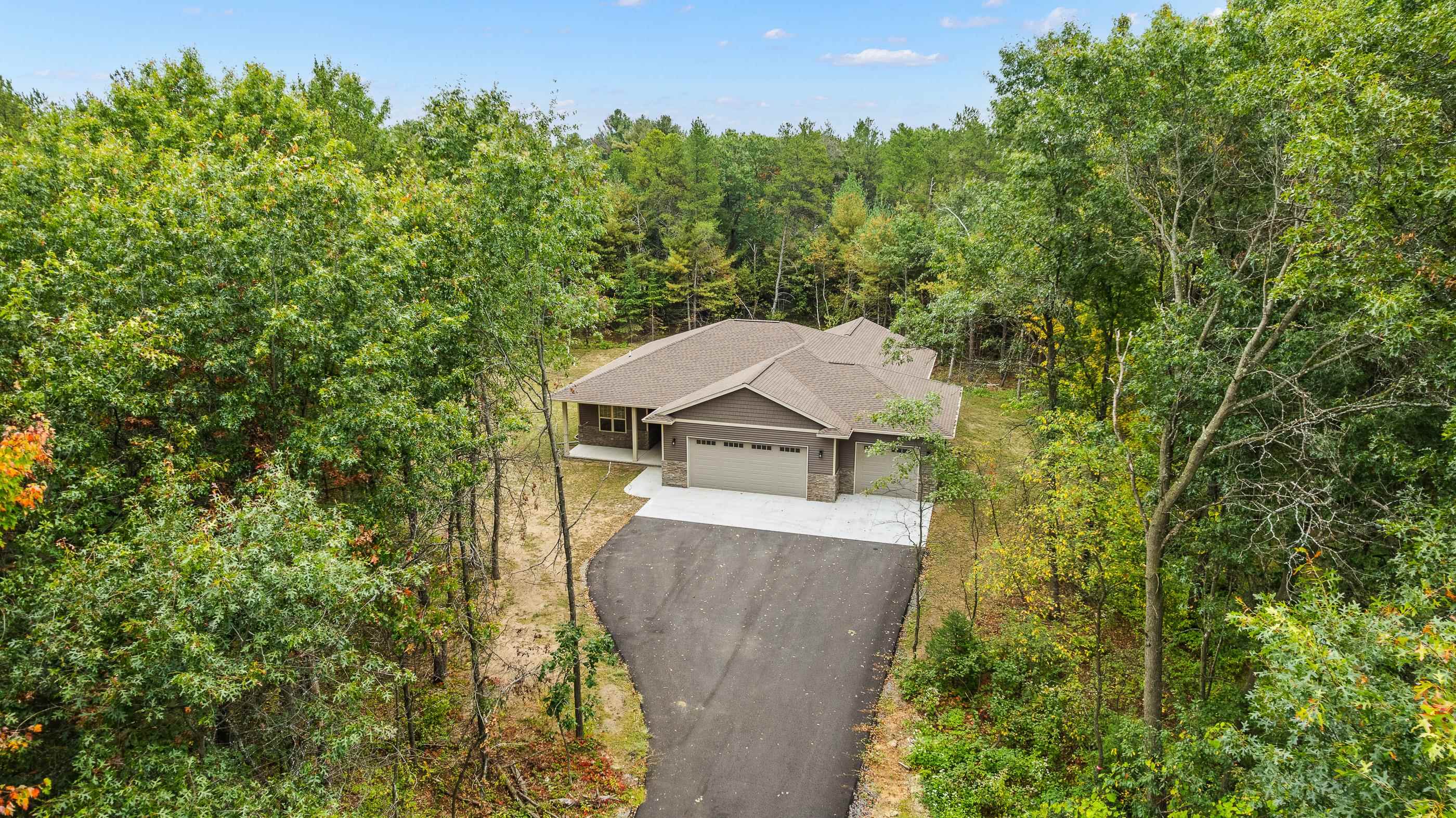 1403 SKYLINE DRIVE, Stevens Point, Wisconsin 54482, 3 Bedrooms Bedrooms, ,2 BathroomsBathrooms,Residential,For Sale,1403 SKYLINE DRIVE,22500531