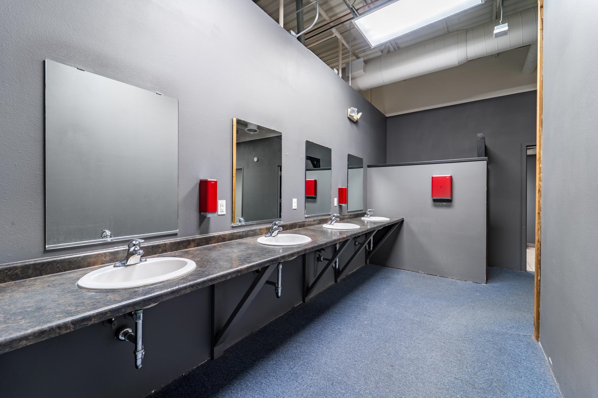 2215 GRAND AVENUE, Wausau, Wisconsin 54403, ,Commercial/industrial,For Rent,2215 GRAND AVENUE,22500583