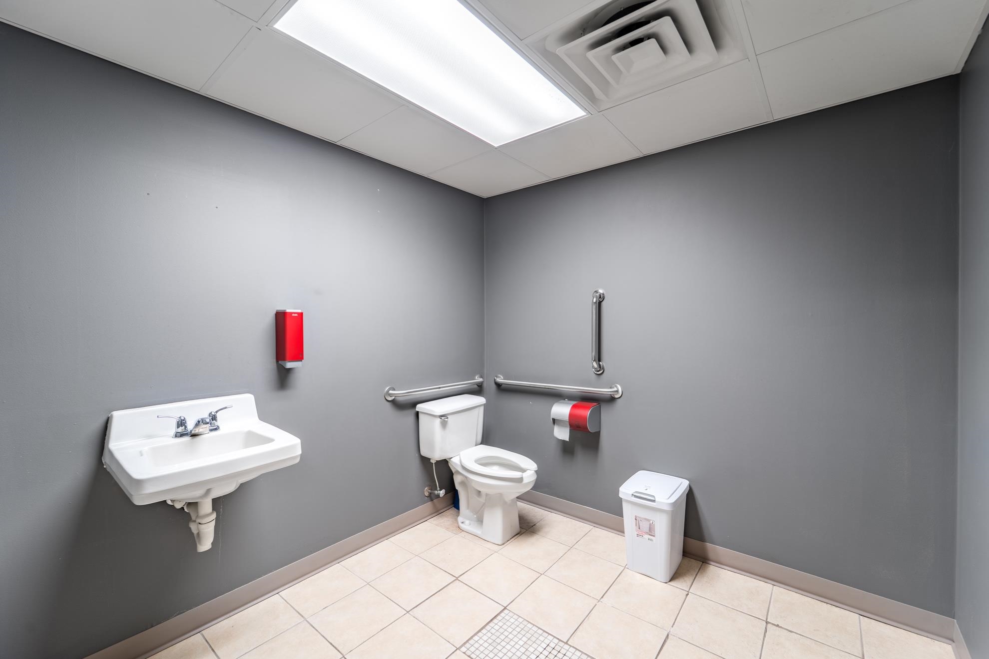 2215 GRAND AVENUE, Wausau, Wisconsin 54403, ,Commercial/industrial,For Rent,2215 GRAND AVENUE,22500583