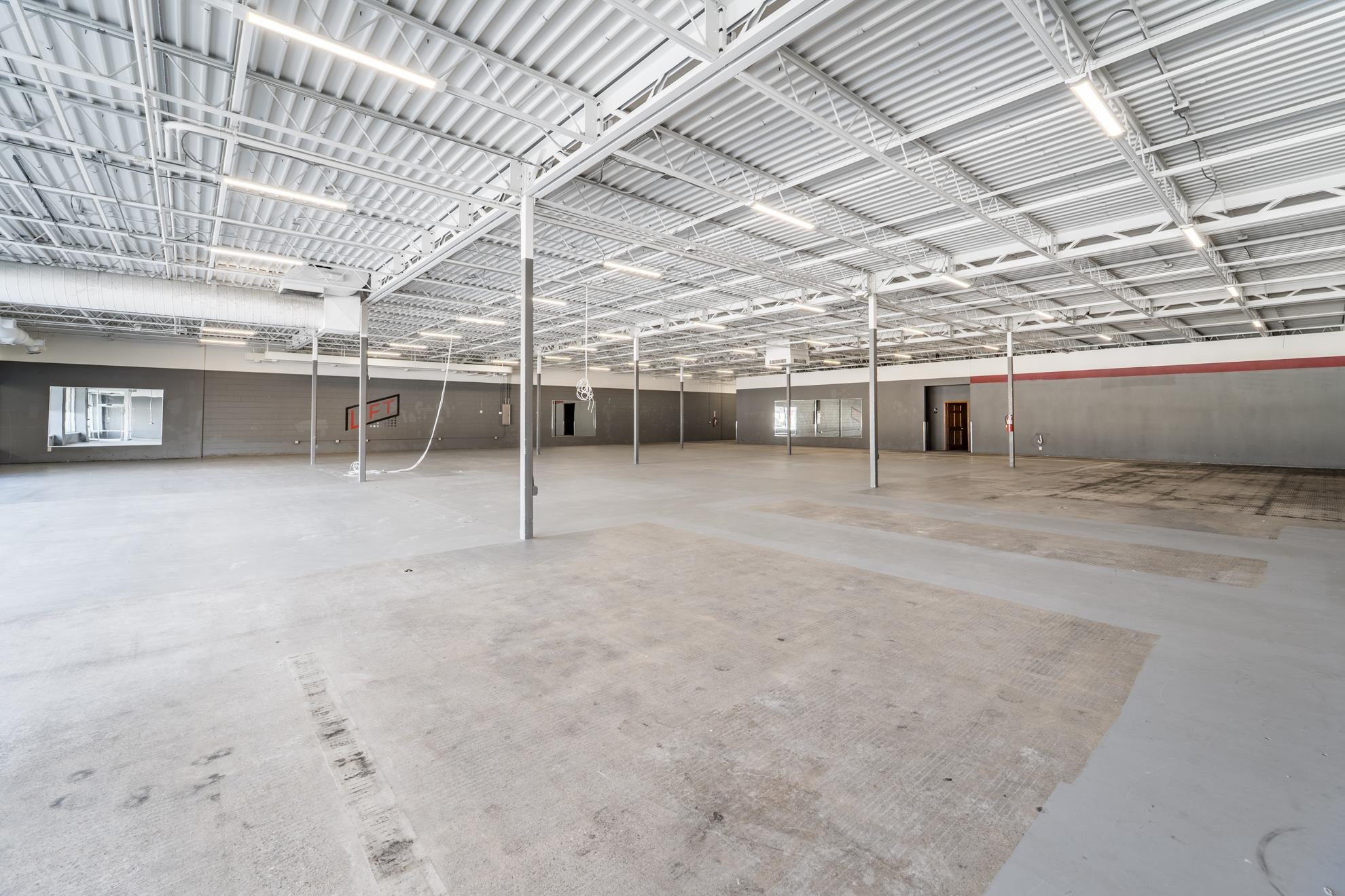 2215 GRAND AVENUE, Wausau, Wisconsin 54403, ,Commercial/industrial,For Rent,2215 GRAND AVENUE,22500583