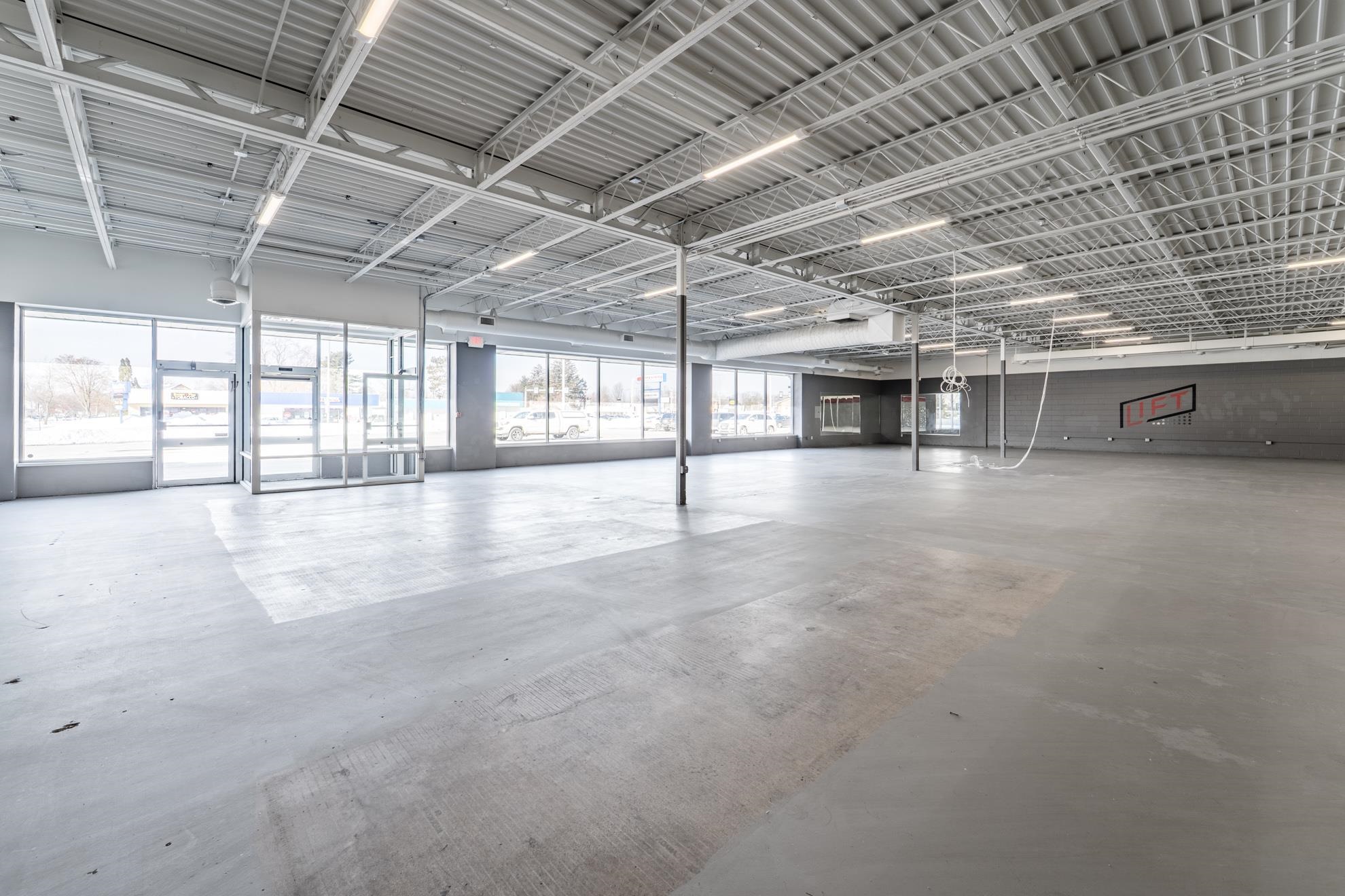 2215 GRAND AVENUE, Wausau, Wisconsin 54403, ,Commercial/industrial,For Rent,2215 GRAND AVENUE,22500583