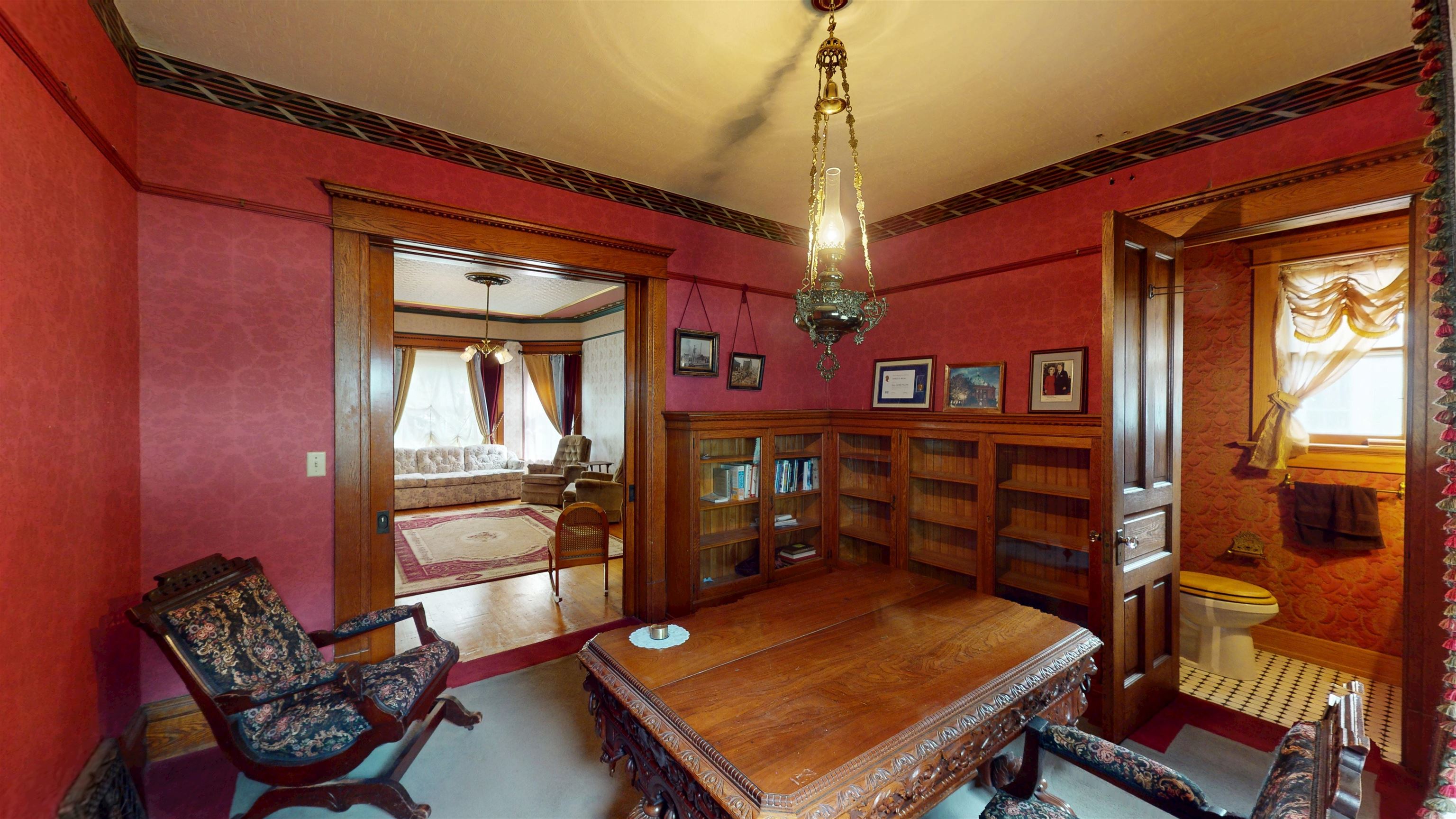 201 S VINE AVENUE, Marshfield, Wisconsin 54449, 5 Bedrooms Bedrooms, ,2 BathroomsBathrooms,Residential,For Sale,201 S VINE AVENUE,22500928