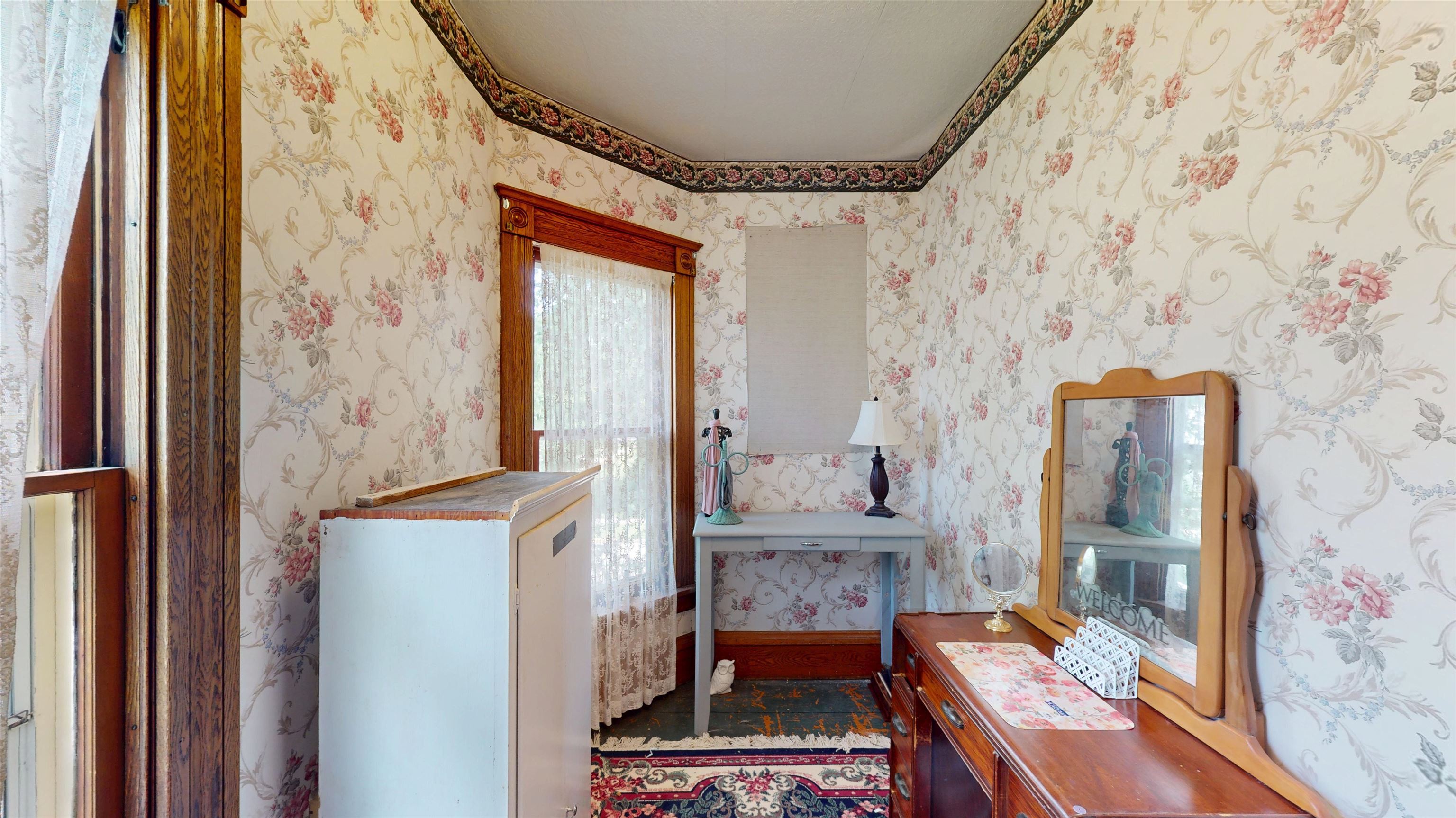 201 S VINE AVENUE, Marshfield, Wisconsin 54449, 5 Bedrooms Bedrooms, ,2 BathroomsBathrooms,Residential,For Sale,201 S VINE AVENUE,22500928