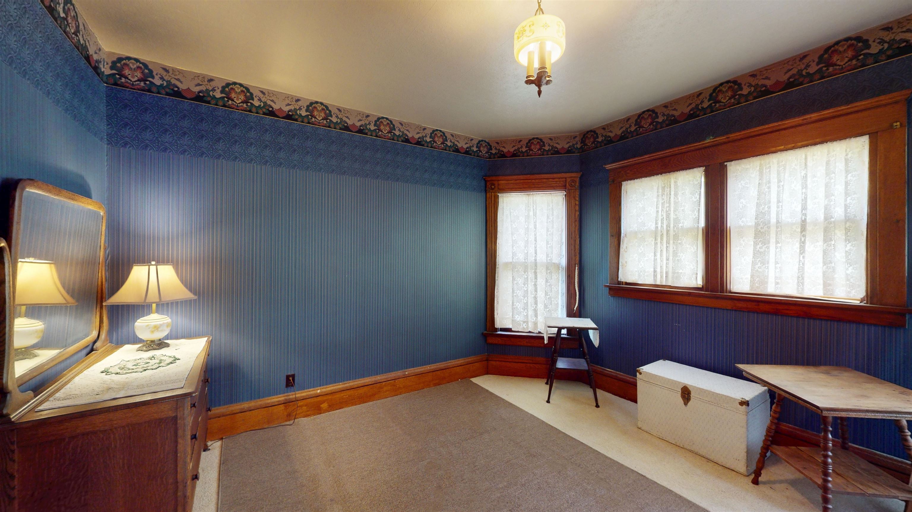 201 S VINE AVENUE, Marshfield, Wisconsin 54449, 5 Bedrooms Bedrooms, ,2 BathroomsBathrooms,Residential,For Sale,201 S VINE AVENUE,22500928