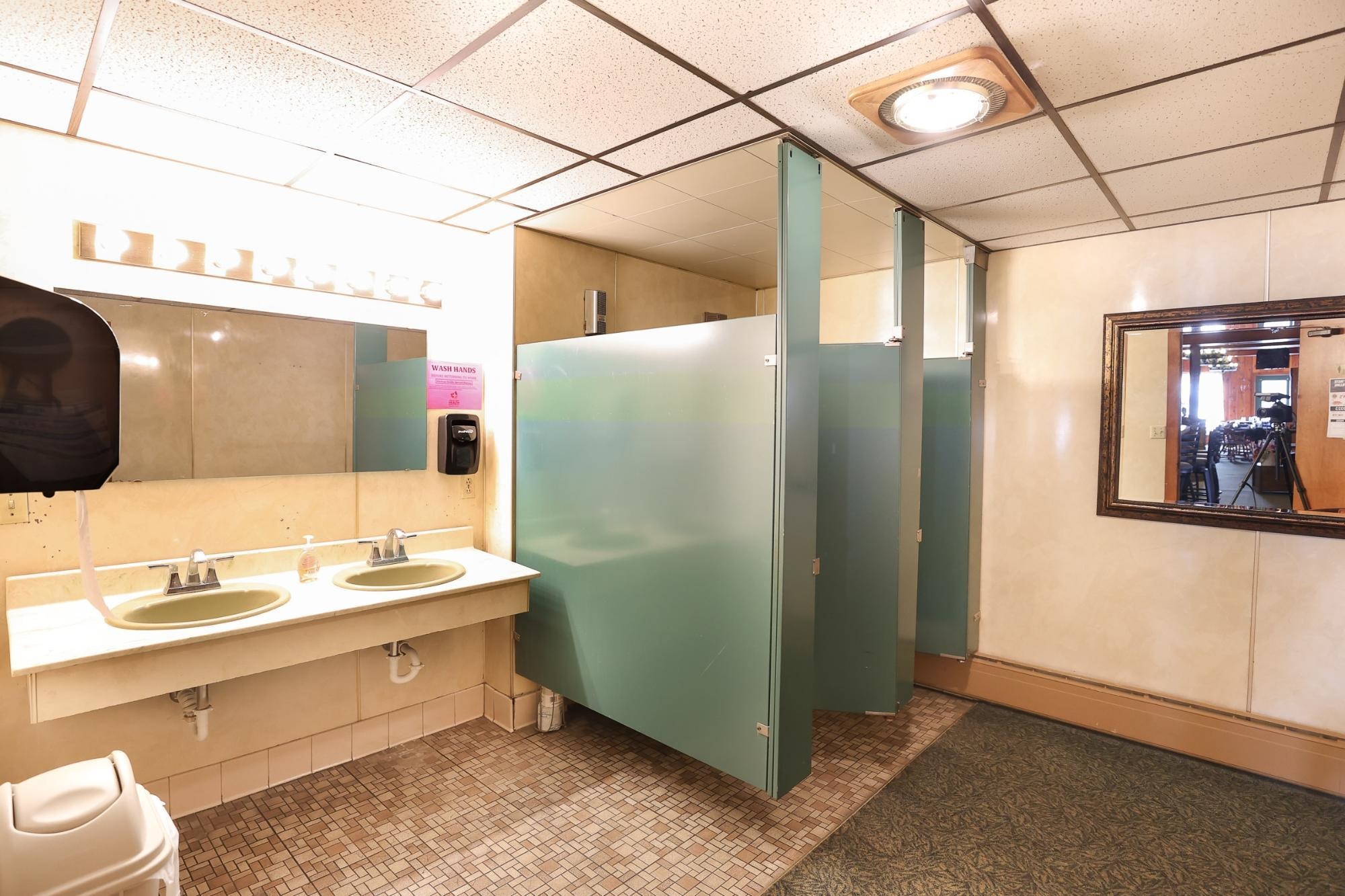 1315 FORREST AVENUE, Antigo, Wisconsin 54409, ,Commercial/industrial,For Sale,1315 FORREST AVENUE,22501085