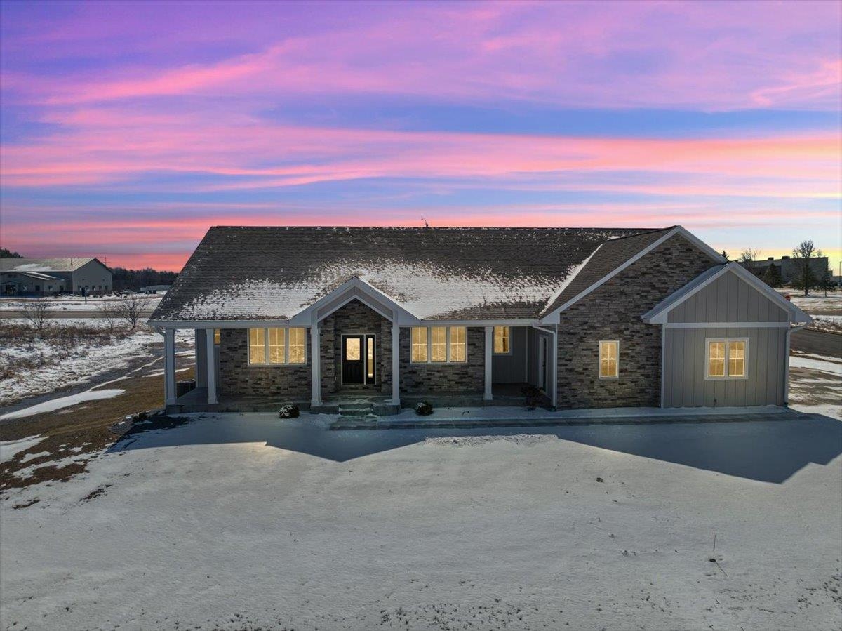 118105 BETTY DRIVE, Stratford, Wisconsin 54484, 3 Bedrooms Bedrooms, ,2 BathroomsBathrooms,Residential,For Sale,118105 BETTY DRIVE,22501235