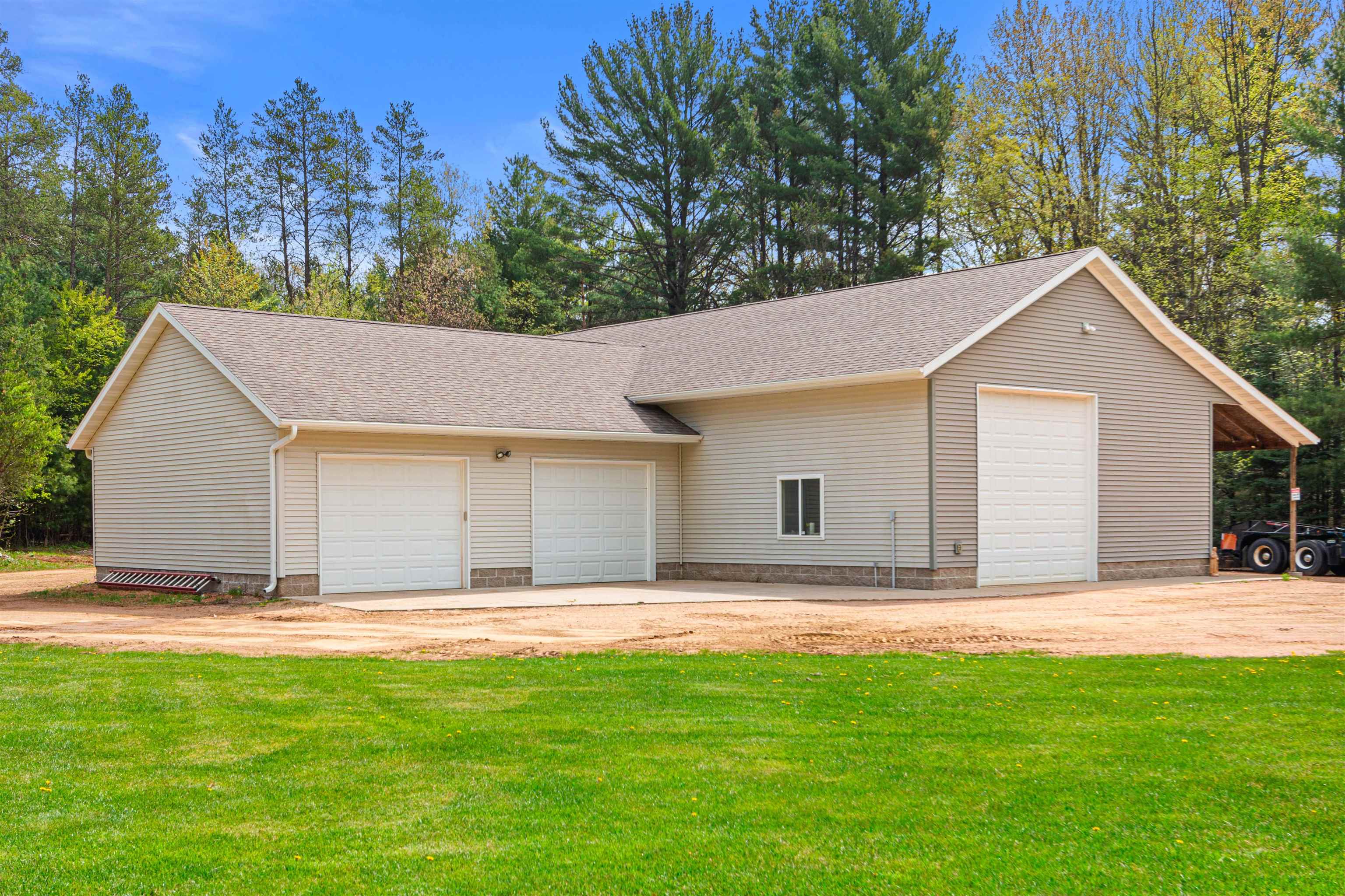 6056 SHARONWOOD LANE, Stevens Point, Wisconsin 54482, 4 Bedrooms Bedrooms, ,3 BathroomsBathrooms,Residential,For Sale,6056 SHARONWOOD LANE,22501948