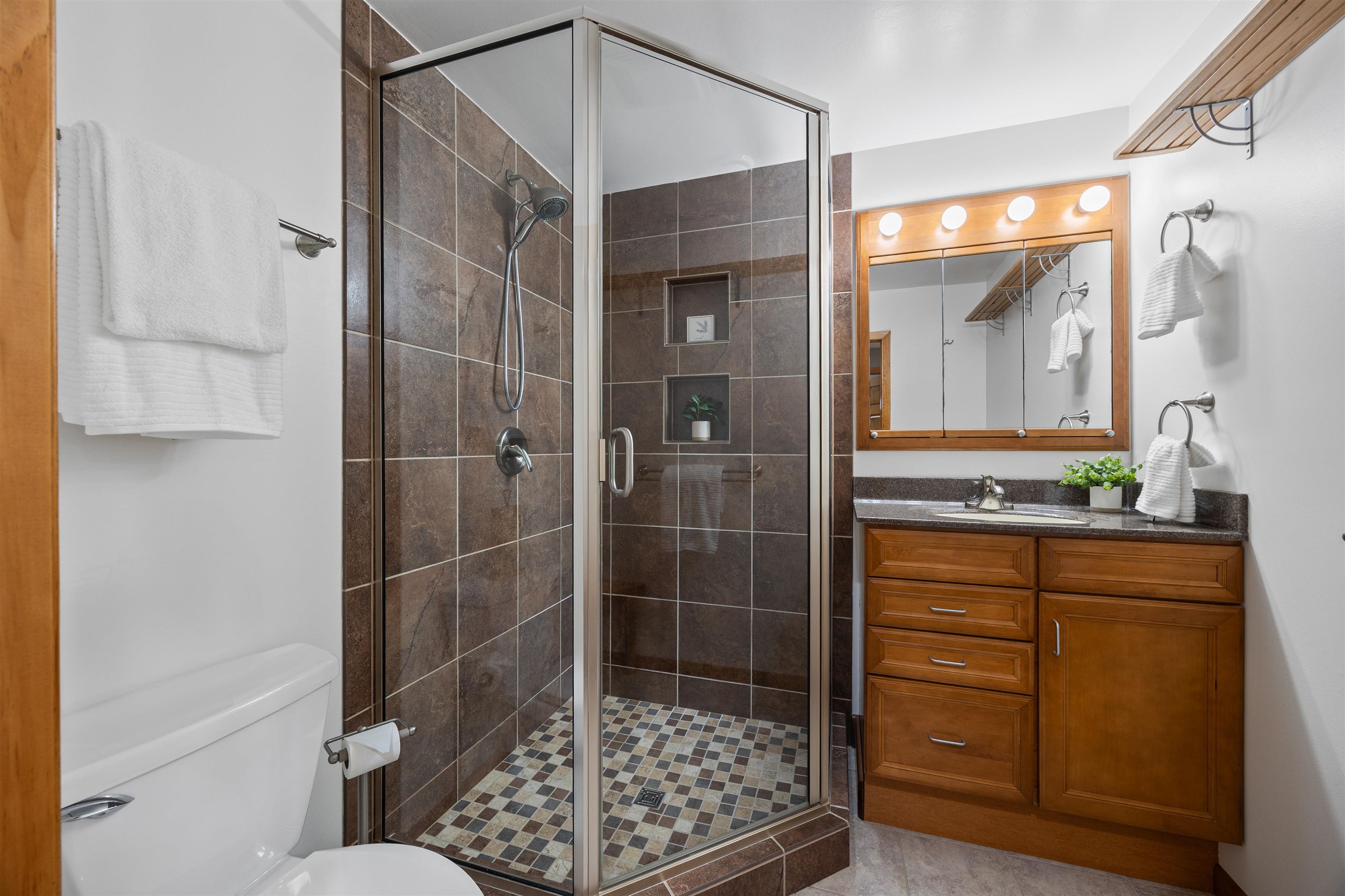 169003 SHOREWOOD DRIVE, Rosholt, Wisconsin 54473, 4 Bedrooms Bedrooms, ,2 BathroomsBathrooms,Residential,For Sale,169003 SHOREWOOD DRIVE,22501961