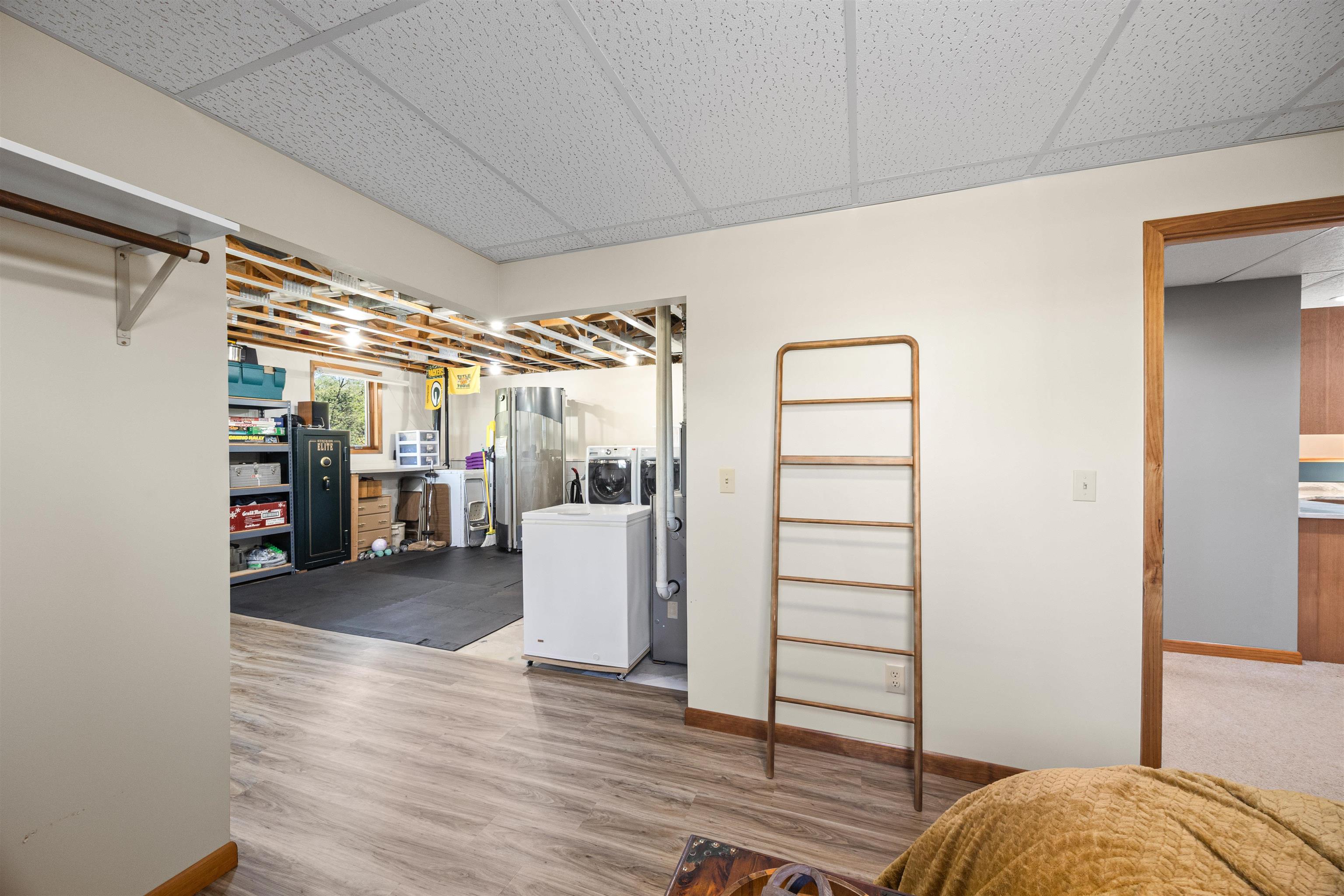 169003 SHOREWOOD DRIVE, Rosholt, Wisconsin 54473, 4 Bedrooms Bedrooms, ,2 BathroomsBathrooms,Residential,For Sale,169003 SHOREWOOD DRIVE,22501961