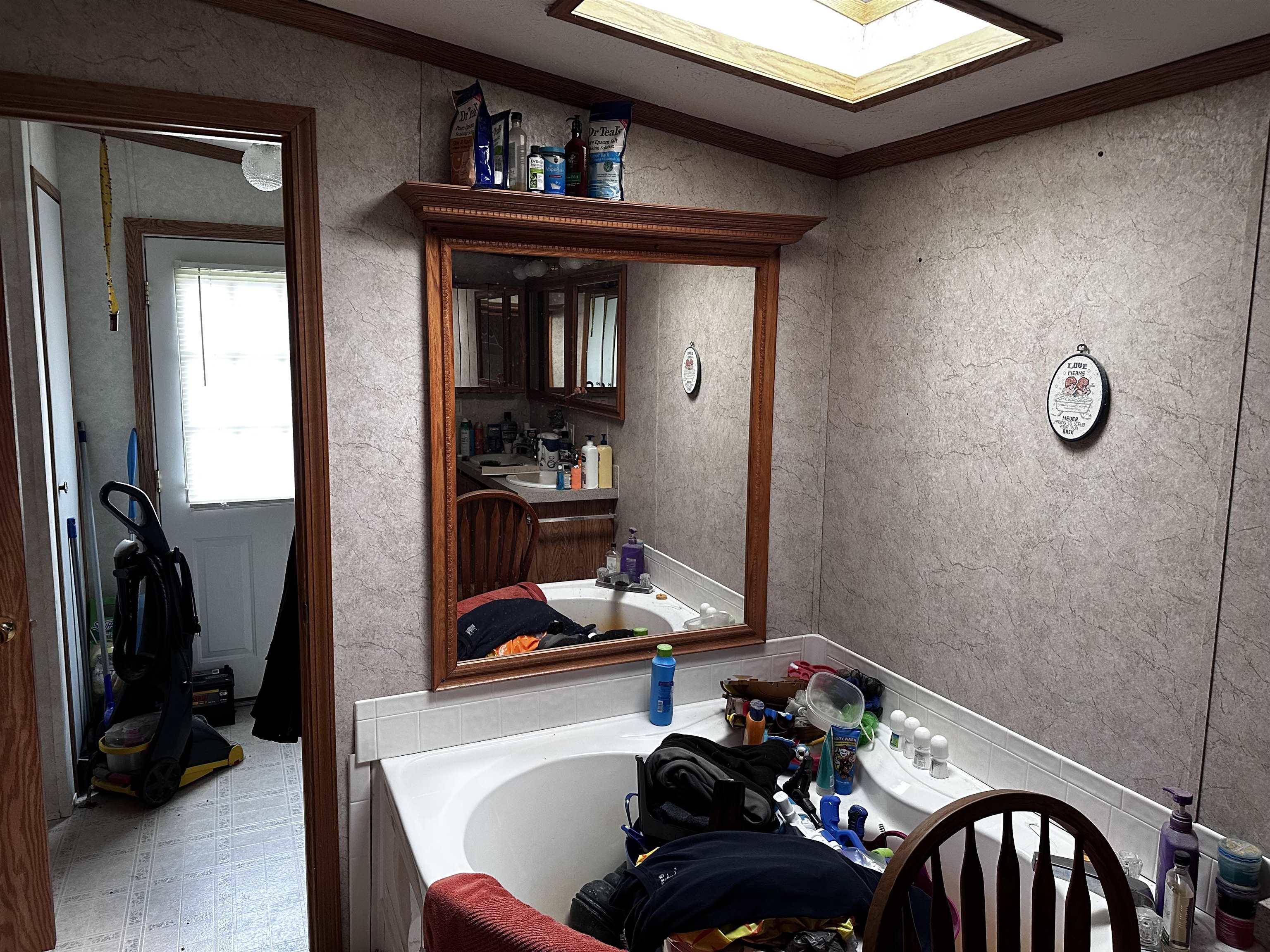 7962 N STATE HIGHWAY 45, Eland, Wisconsin 54427, 4 Bedrooms Bedrooms, ,2 BathroomsBathrooms,Residential,For Sale,7962 N STATE HIGHWAY 45,22502024