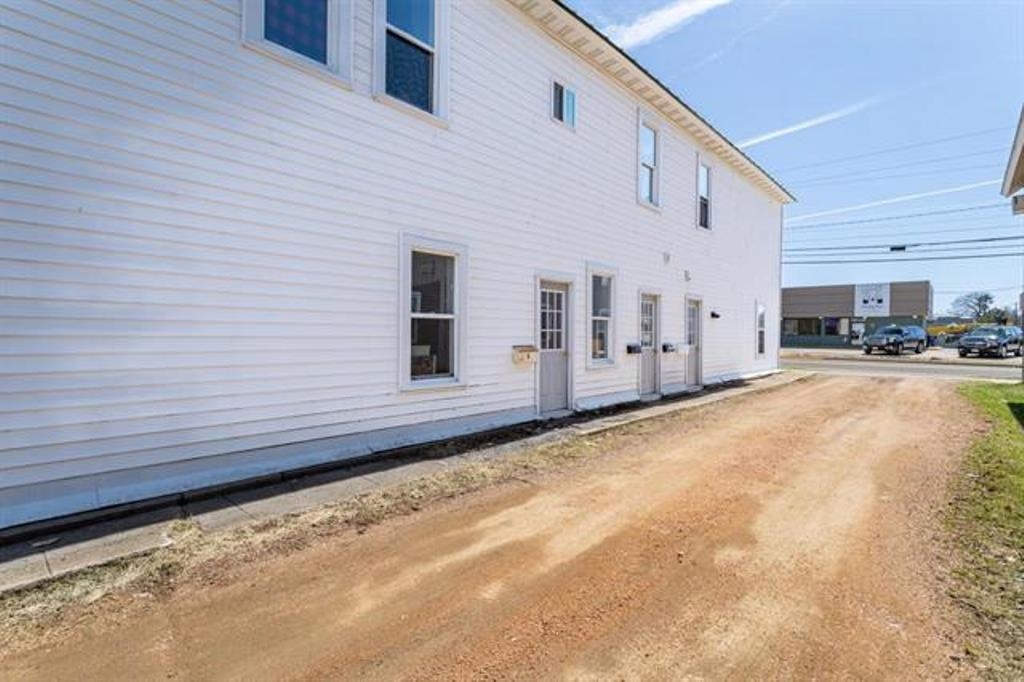 1322 W MAIN STREET, Merrill, Wisconsin 54452, 2 Bedrooms Bedrooms, 5 Rooms Rooms,1 BathroomBathrooms,Multi-family,For Sale,1322 W MAIN STREET,22502395
