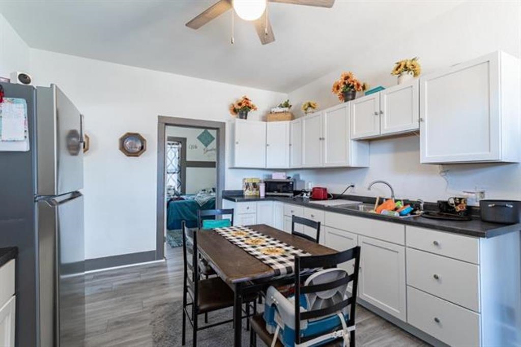 1322 W MAIN STREET, Merrill, Wisconsin 54452, 2 Bedrooms Bedrooms, 5 Rooms Rooms,1 BathroomBathrooms,Multi-family,For Sale,1322 W MAIN STREET,22502395