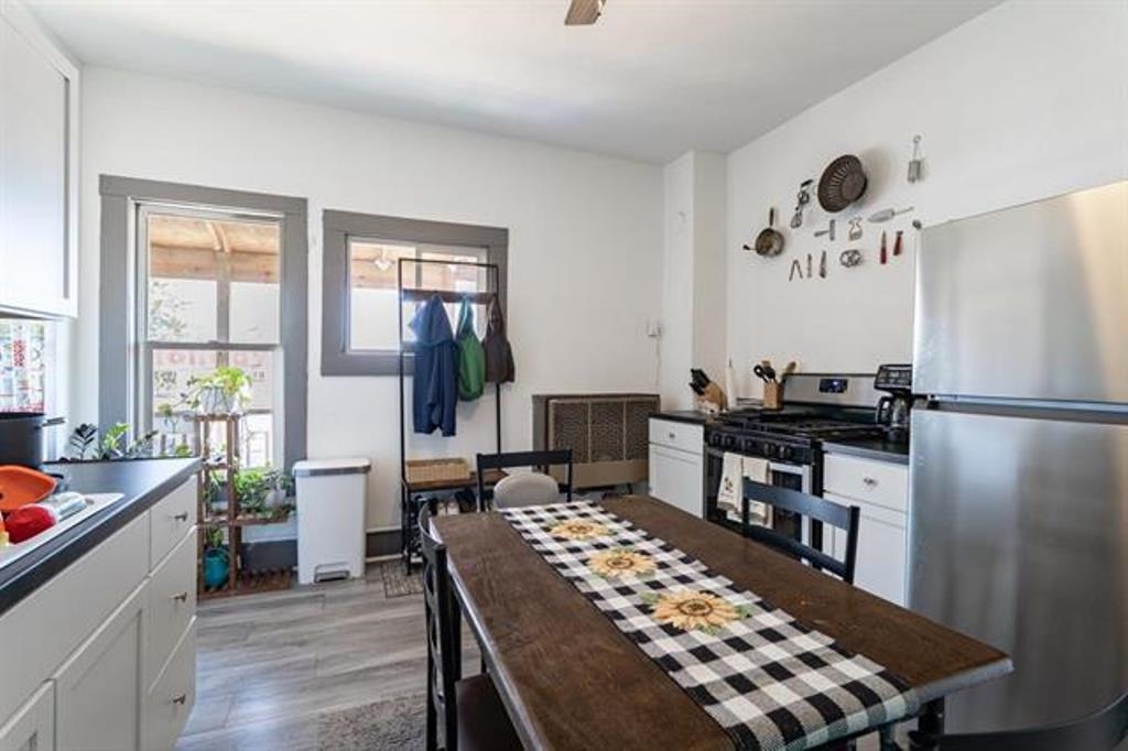 1322 W MAIN STREET, Merrill, Wisconsin 54452, 2 Bedrooms Bedrooms, 5 Rooms Rooms,1 BathroomBathrooms,Multi-family,For Sale,1322 W MAIN STREET,22502395