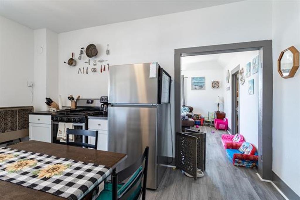 1322 W MAIN STREET, Merrill, Wisconsin 54452, 2 Bedrooms Bedrooms, 5 Rooms Rooms,1 BathroomBathrooms,Multi-family,For Sale,1322 W MAIN STREET,22502395