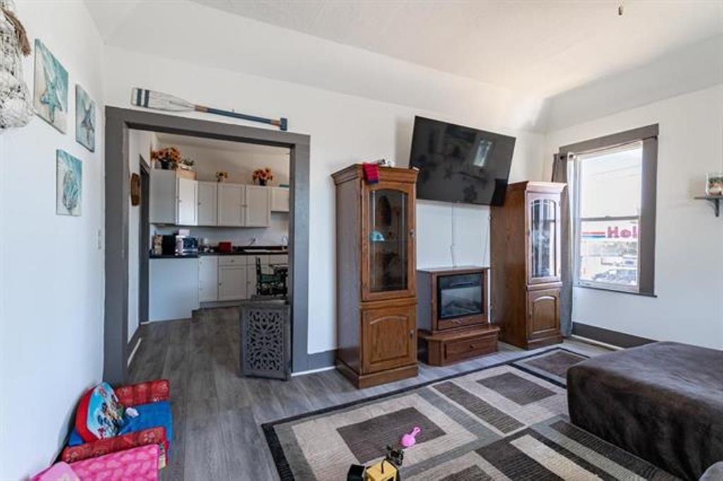 1322 W MAIN STREET, Merrill, Wisconsin 54452, 2 Bedrooms Bedrooms, 5 Rooms Rooms,1 BathroomBathrooms,Multi-family,For Sale,1322 W MAIN STREET,22502395