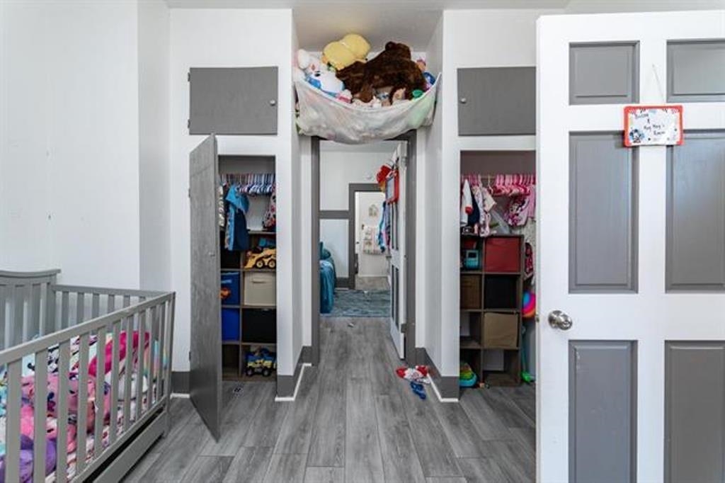 1322 W MAIN STREET, Merrill, Wisconsin 54452, 2 Bedrooms Bedrooms, 5 Rooms Rooms,1 BathroomBathrooms,Multi-family,For Sale,1322 W MAIN STREET,22502395