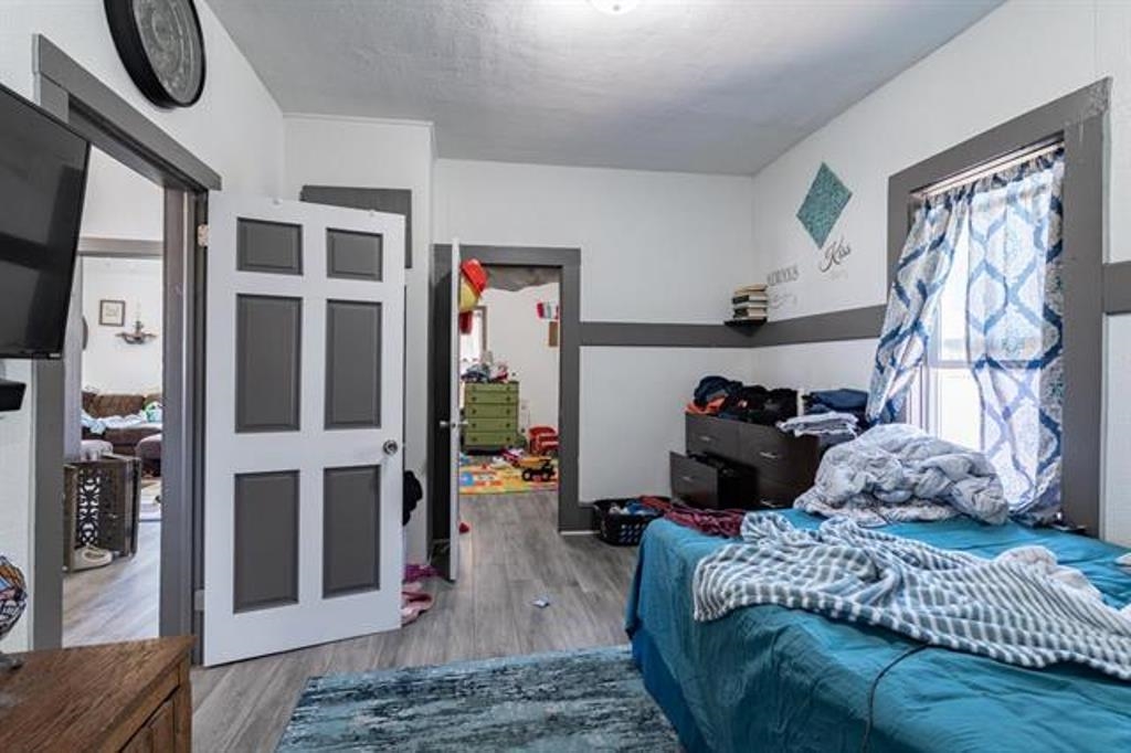 1322 W MAIN STREET, Merrill, Wisconsin 54452, 2 Bedrooms Bedrooms, 5 Rooms Rooms,1 BathroomBathrooms,Multi-family,For Sale,1322 W MAIN STREET,22502395