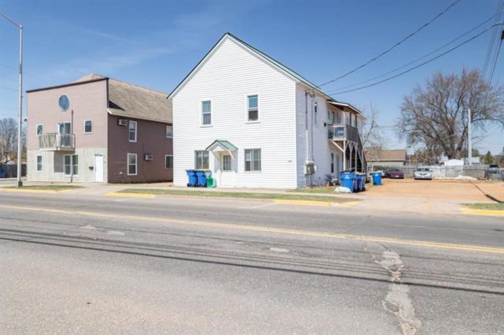 1322 W MAIN STREET, Merrill, Wisconsin 54452, 2 Bedrooms Bedrooms, 5 Rooms Rooms,1 BathroomBathrooms,Multi-family,For Sale,1322 W MAIN STREET,22502395