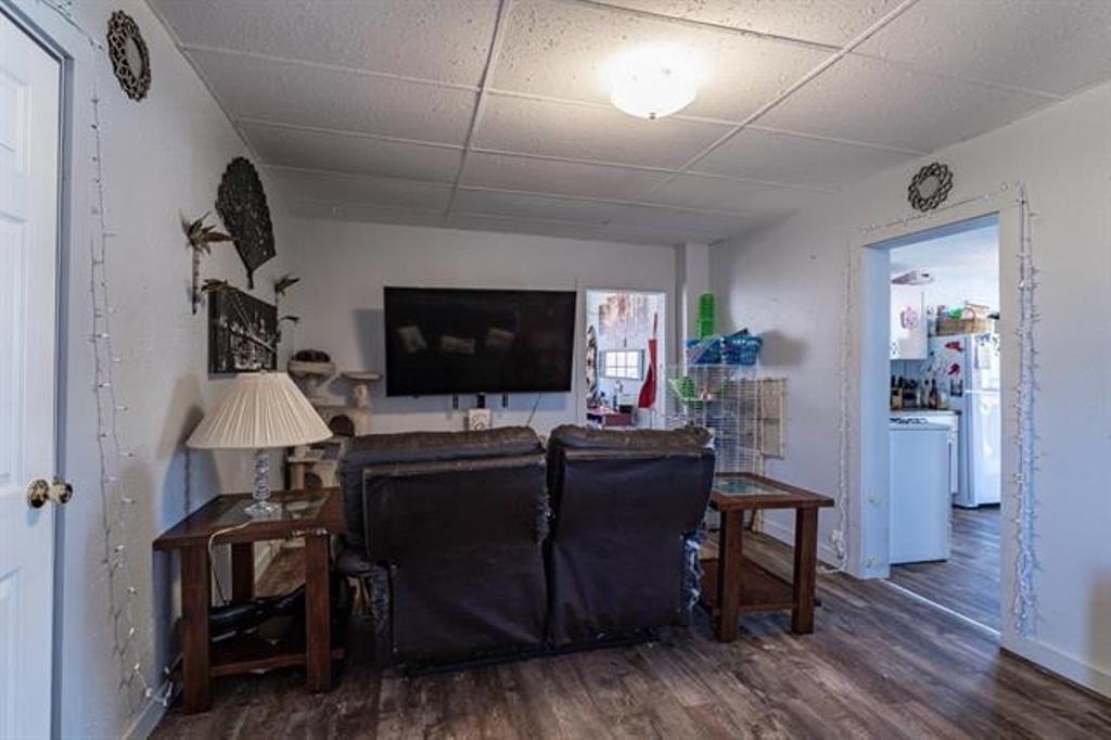 1322 W MAIN STREET, Merrill, Wisconsin 54452, 2 Bedrooms Bedrooms, 5 Rooms Rooms,1 BathroomBathrooms,Multi-family,For Sale,1322 W MAIN STREET,22502395