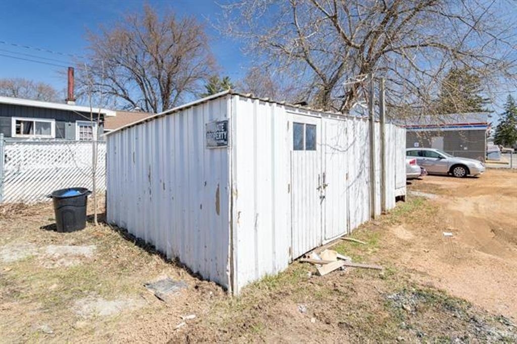 1322 W MAIN STREET, Merrill, Wisconsin 54452, 2 Bedrooms Bedrooms, 5 Rooms Rooms,1 BathroomBathrooms,Multi-family,For Sale,1322 W MAIN STREET,22502395