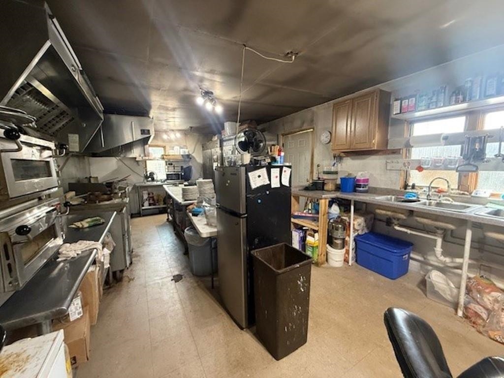 N5640 STATE HIGHWAY 107, Irma, Wisconsin 54442, ,Commercial/industrial,For Sale,N5640 STATE HIGHWAY 107,22502541