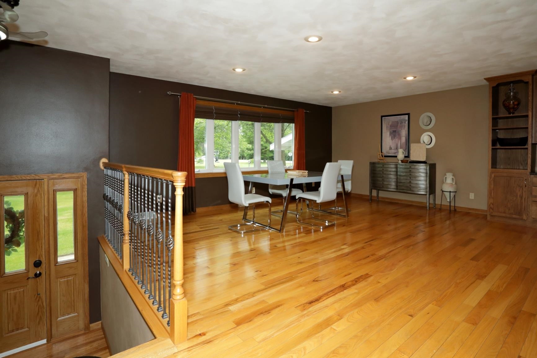 2410 SPRINGVILLE DRIVE, Plover, Wisconsin 54467, 4 Bedrooms Bedrooms, ,2 BathroomsBathrooms,Residential,For Sale,2410 SPRINGVILLE DRIVE,22502572