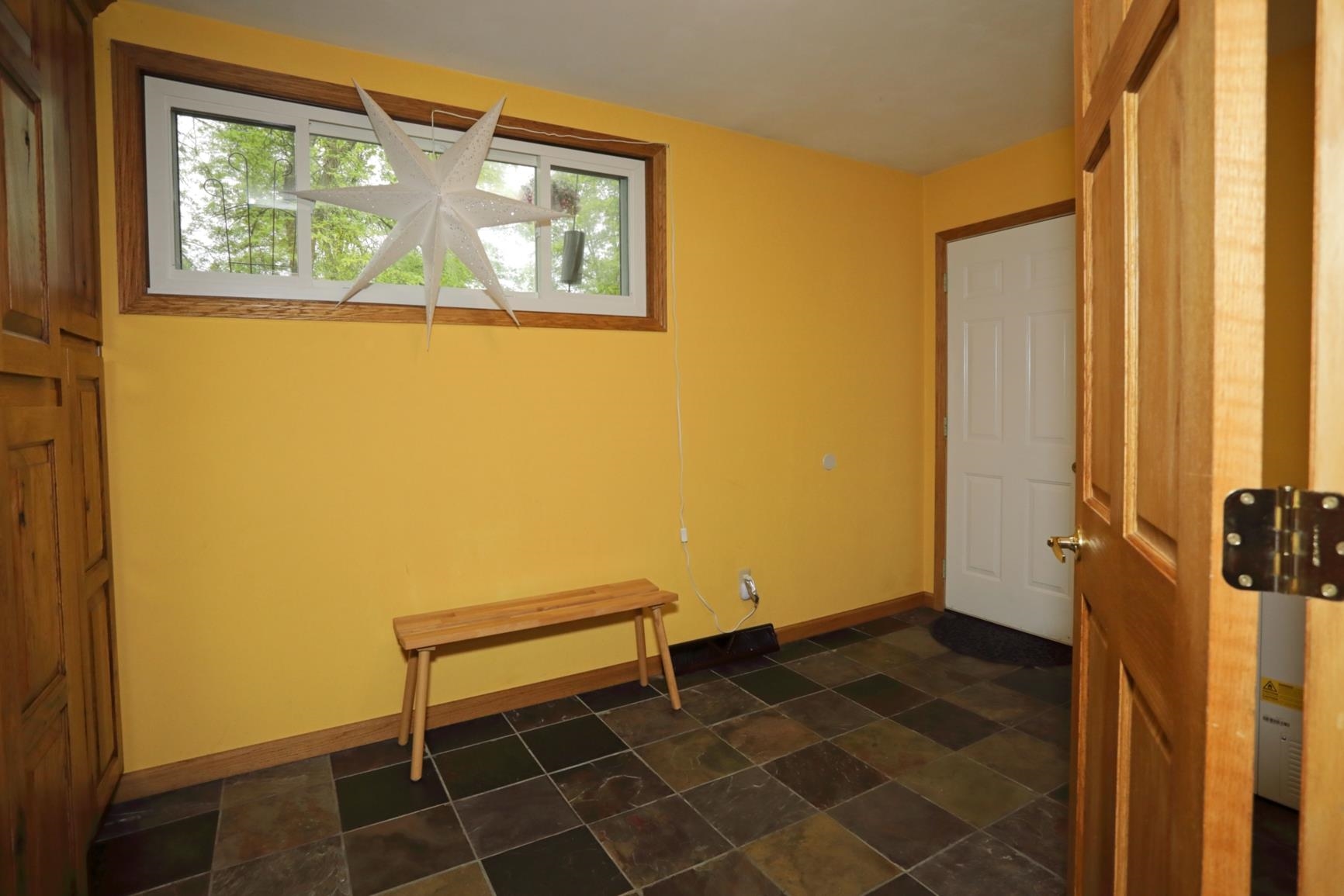 2410 SPRINGVILLE DRIVE, Plover, Wisconsin 54467, 4 Bedrooms Bedrooms, ,2 BathroomsBathrooms,Residential,For Sale,2410 SPRINGVILLE DRIVE,22502572