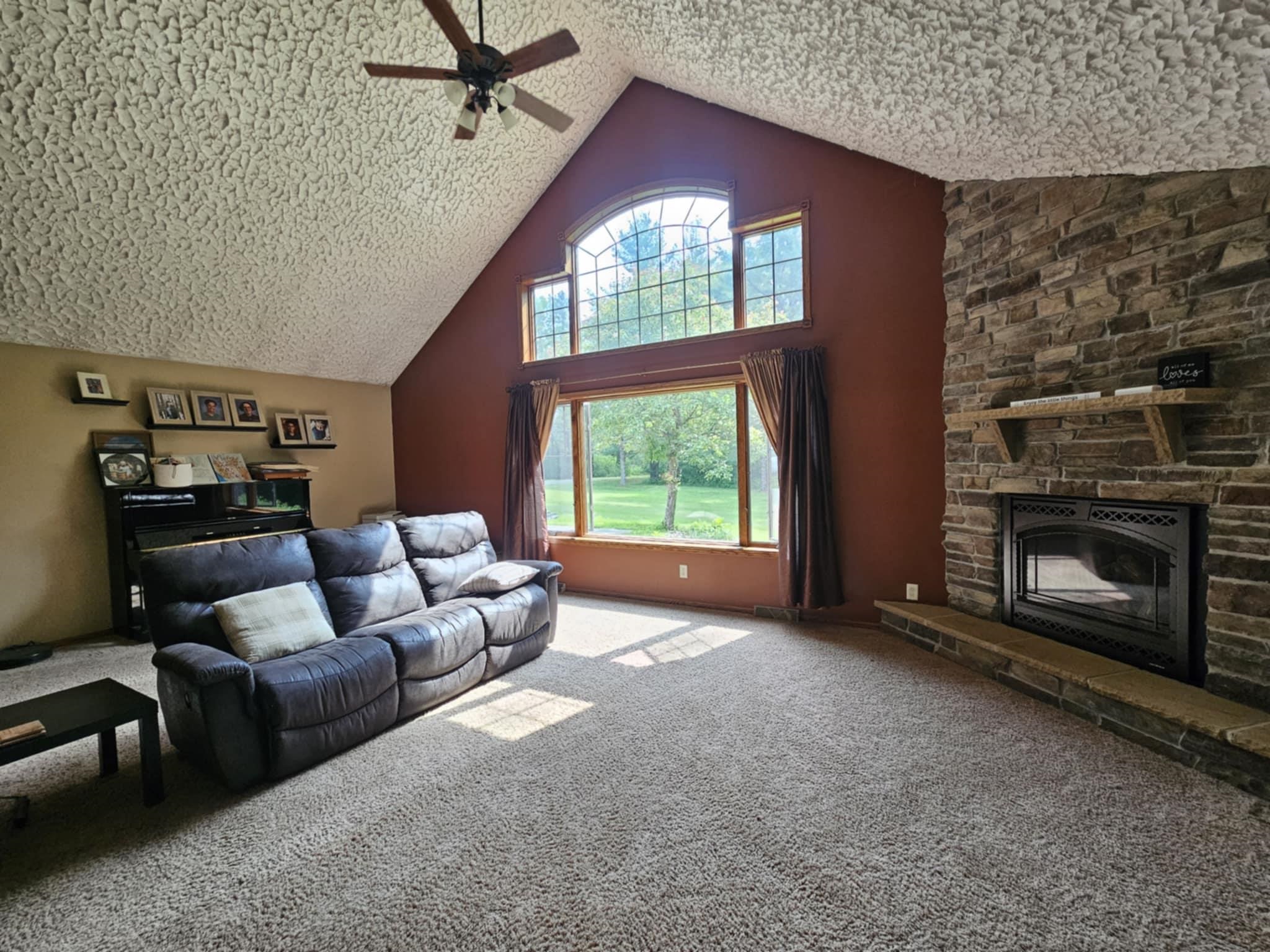 200890 ROBIN ROAD, Marshfield, Wisconsin 54449, 5 Bedrooms Bedrooms, ,4 BathroomsBathrooms,Residential,For Sale,200890 ROBIN ROAD,22502659