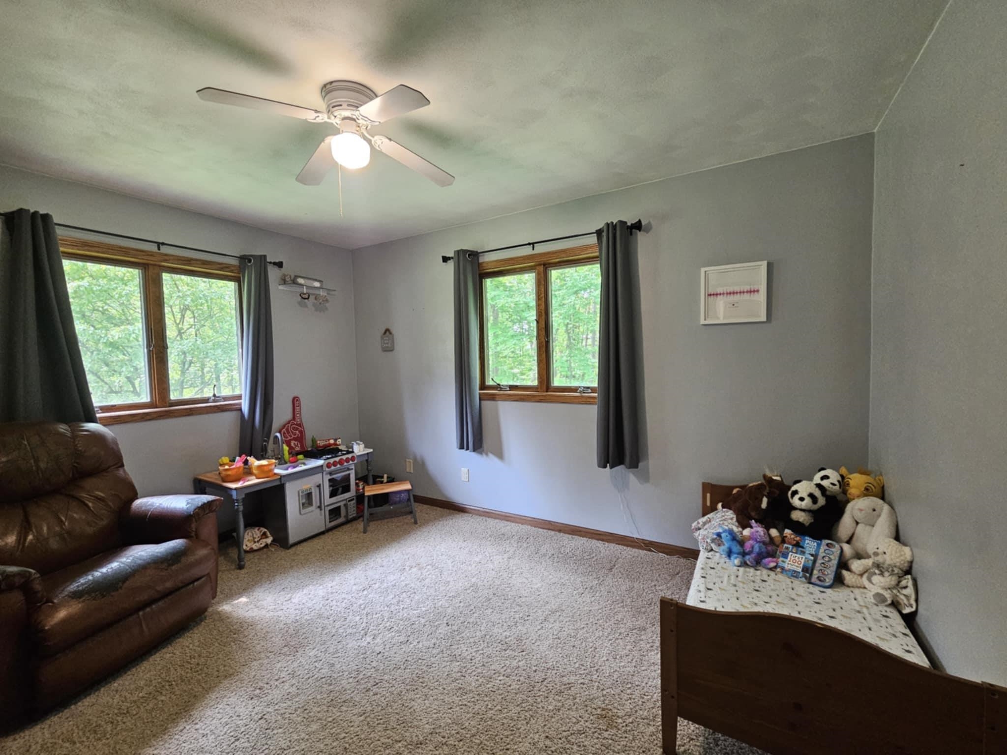 200890 ROBIN ROAD, Marshfield, Wisconsin 54449, 5 Bedrooms Bedrooms, ,4 BathroomsBathrooms,Residential,For Sale,200890 ROBIN ROAD,22502659