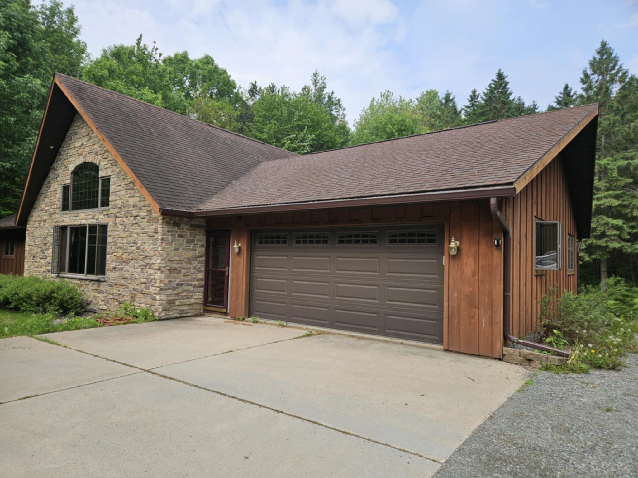 200890 ROBIN ROAD, Marshfield, Wisconsin 54449, 5 Bedrooms Bedrooms, ,4 BathroomsBathrooms,Residential,For Sale,200890 ROBIN ROAD,22502659